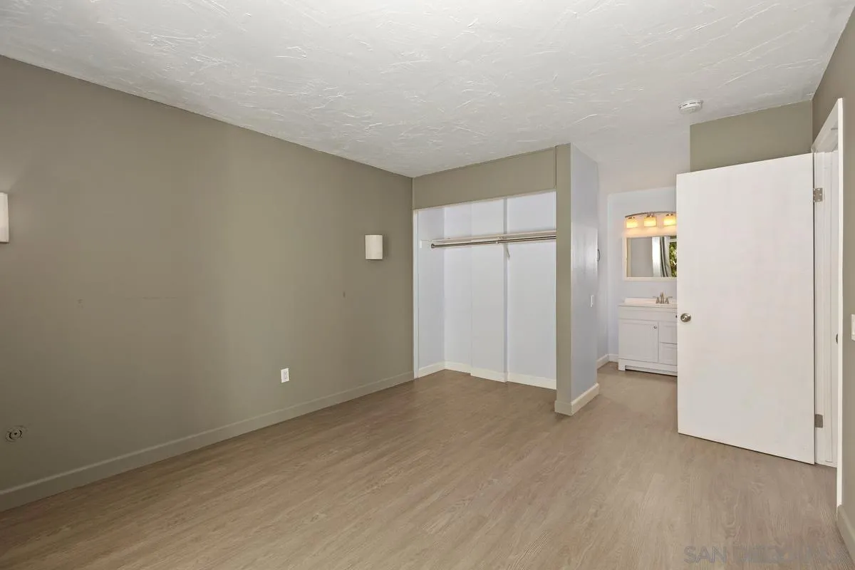 https://cdn.realtyfeed.com/cdn/127/250036949/9e07073bc27039d9fc5bad94dc01a3ed.webp