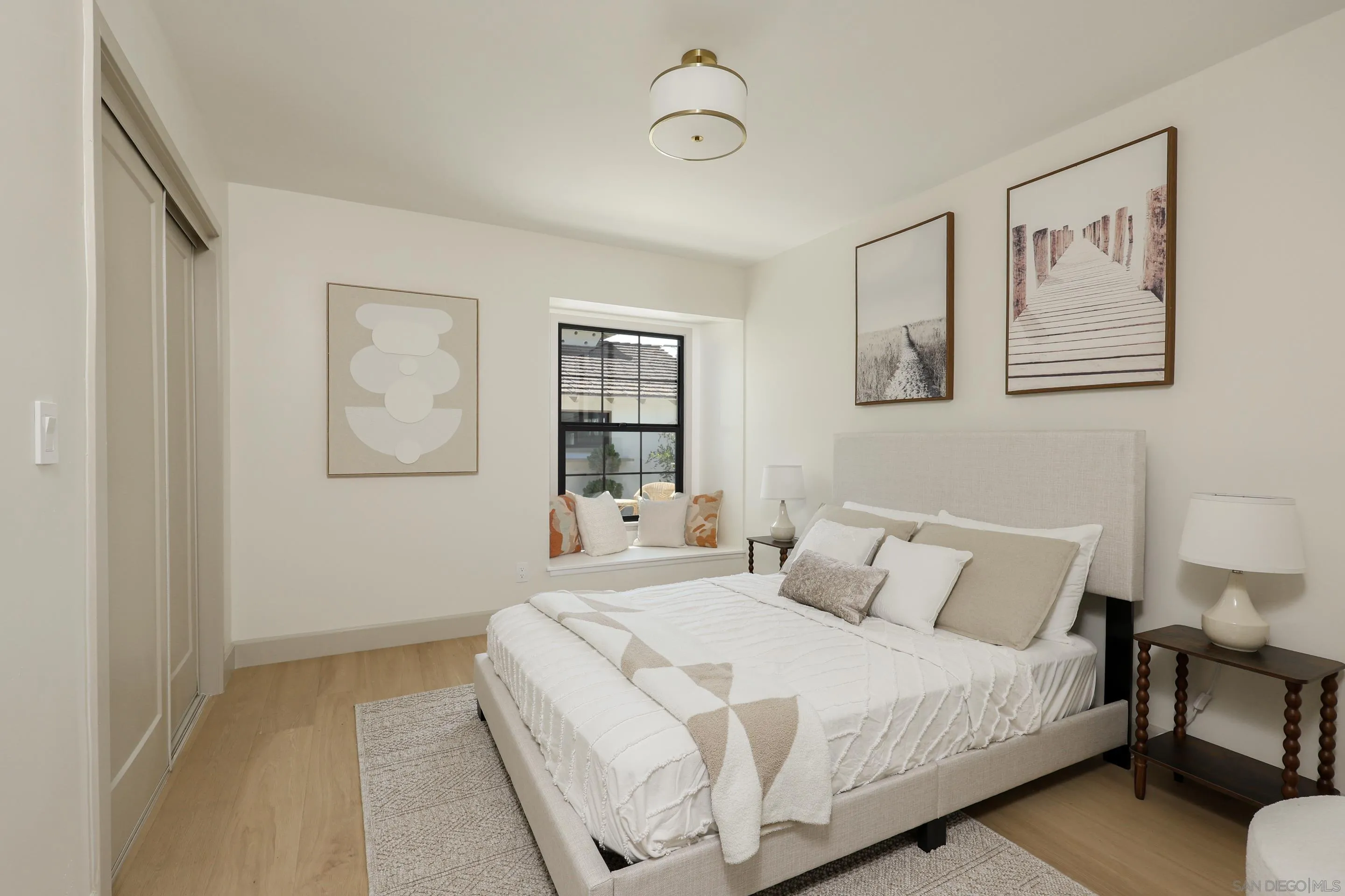 https://cdn.realtyfeed.com/cdn/127/250036950/22a327acb9efa082a66082ba393a0c70.webp