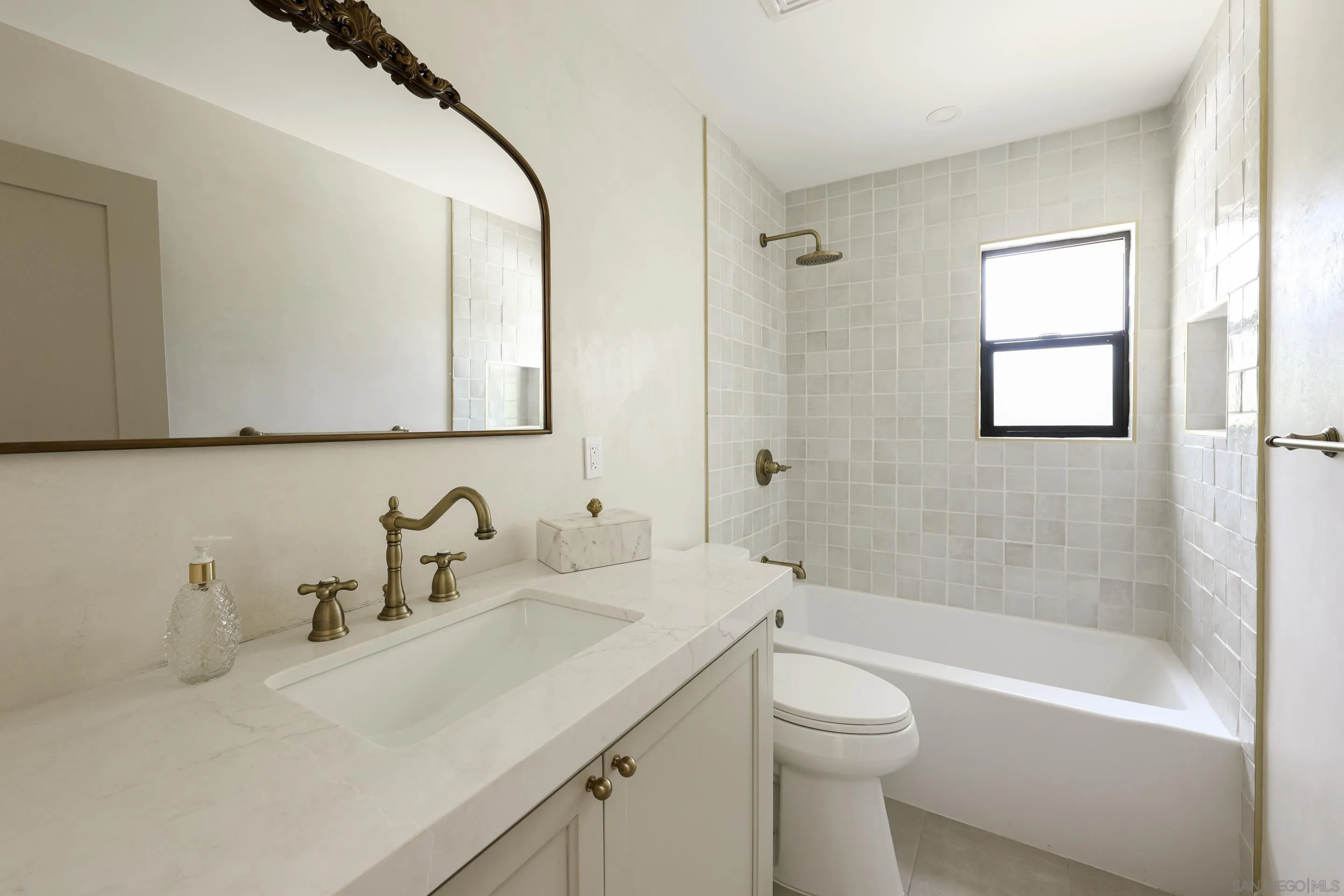 https://cdn.realtyfeed.com/cdn/127/250036950/537c59d68acc7c2a65ef3172890883fd.webp