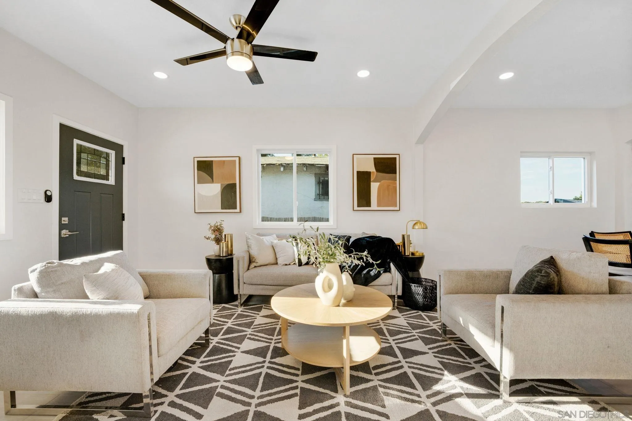 https://cdn.realtyfeed.com/cdn/127/250036951/222f8c3b51b0109eb1ec9b5a78f7232a.webp