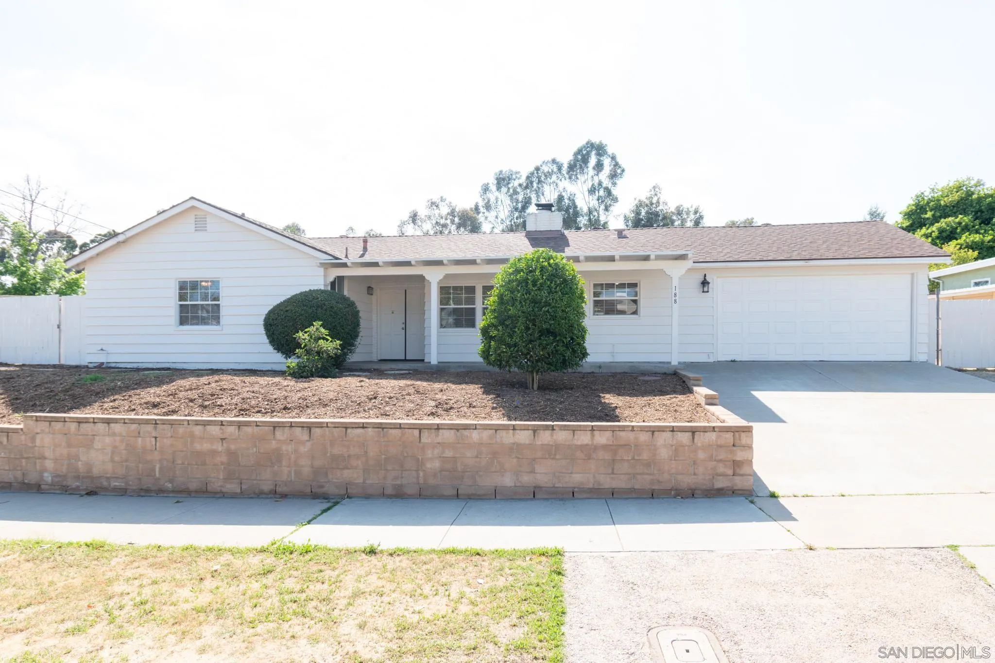 https://cdn.realtyfeed.com/cdn/127/250036953/1b8f41637d61ef5513ccc34e82026272.webp