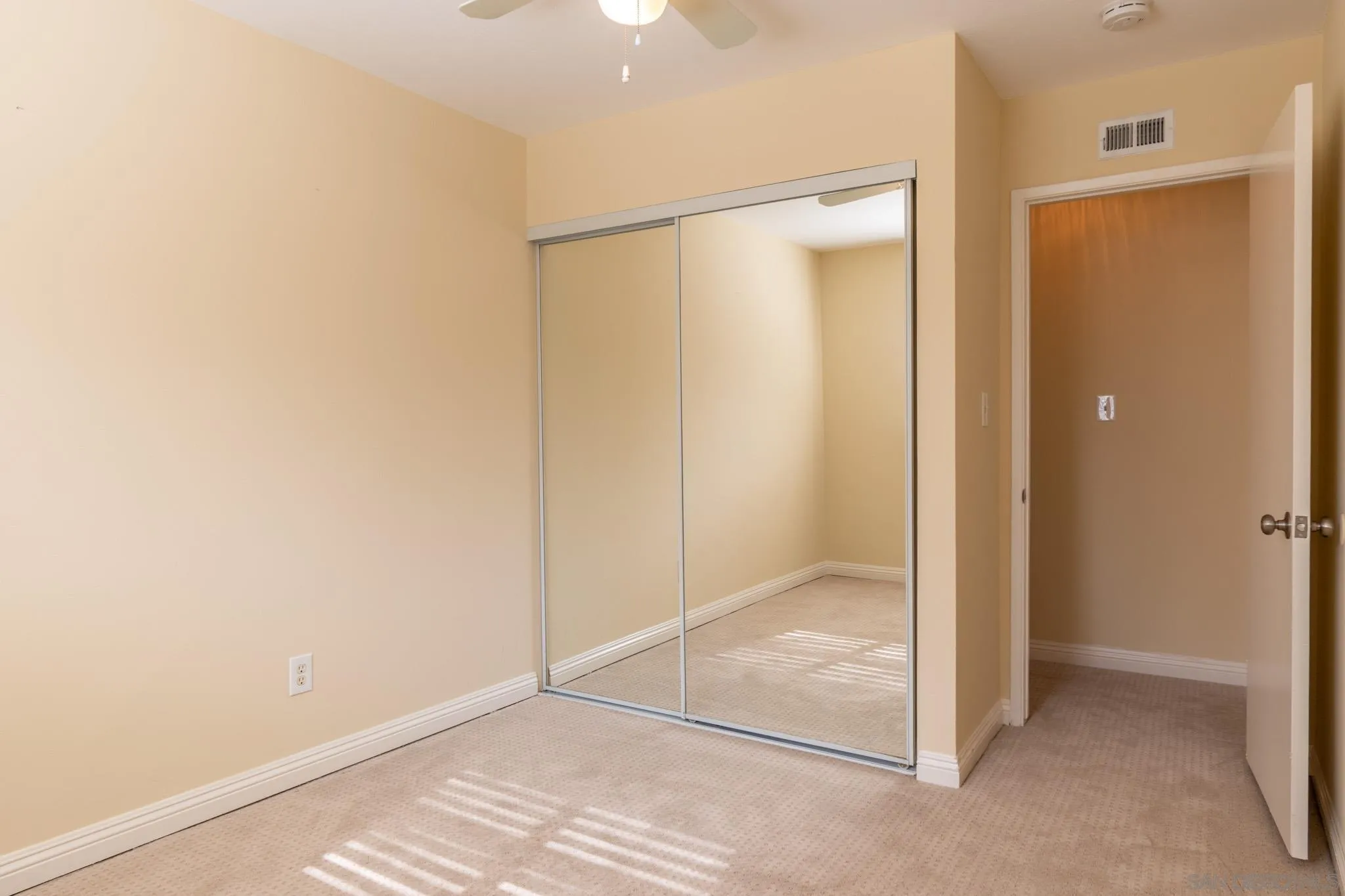 https://cdn.realtyfeed.com/cdn/127/250036953/4ad9ae8d0e7f74da90a0f9d43b92c36f.webp