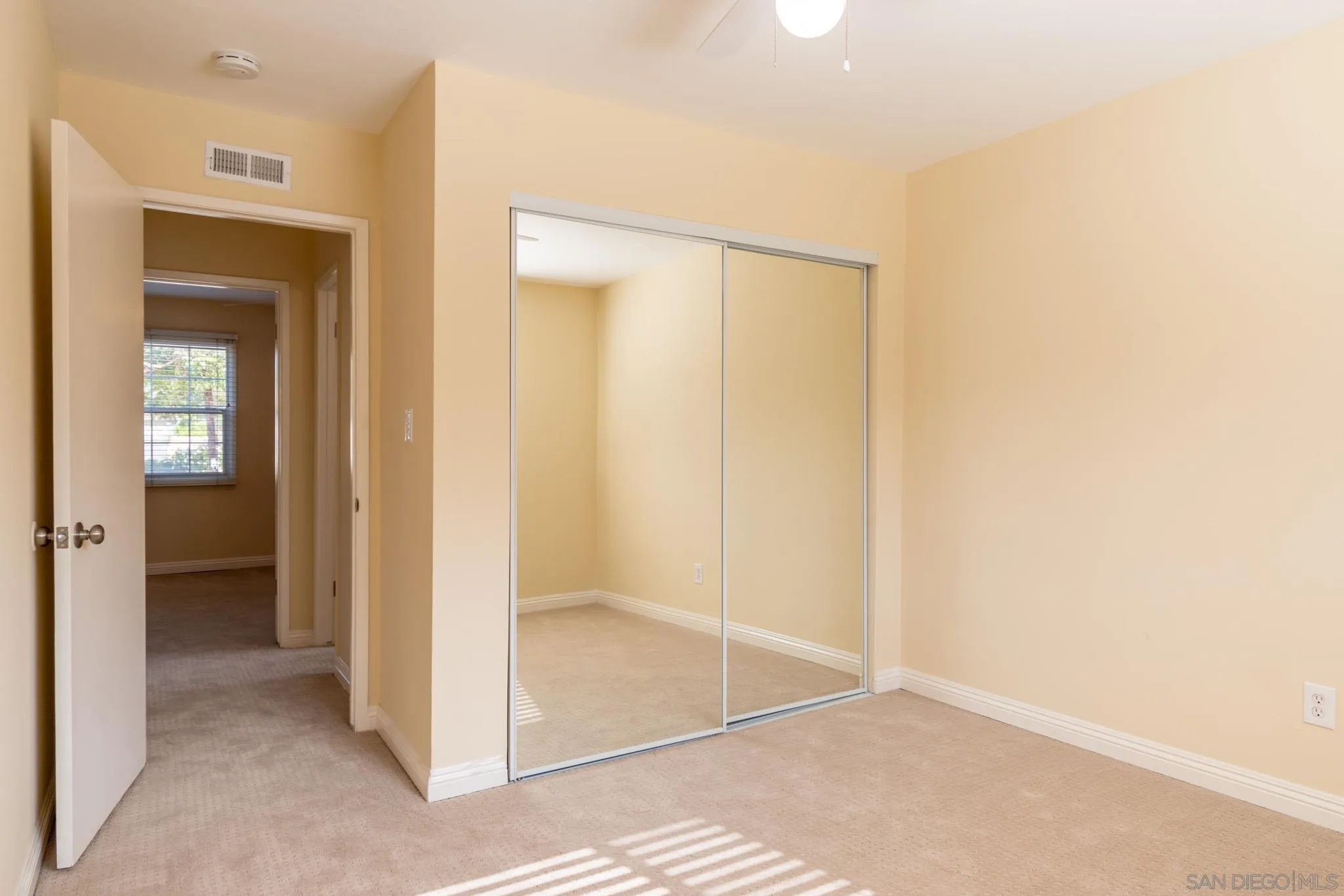https://cdn.realtyfeed.com/cdn/127/250036953/7353d7eb7ea8857cc57c549d31f39963.webp