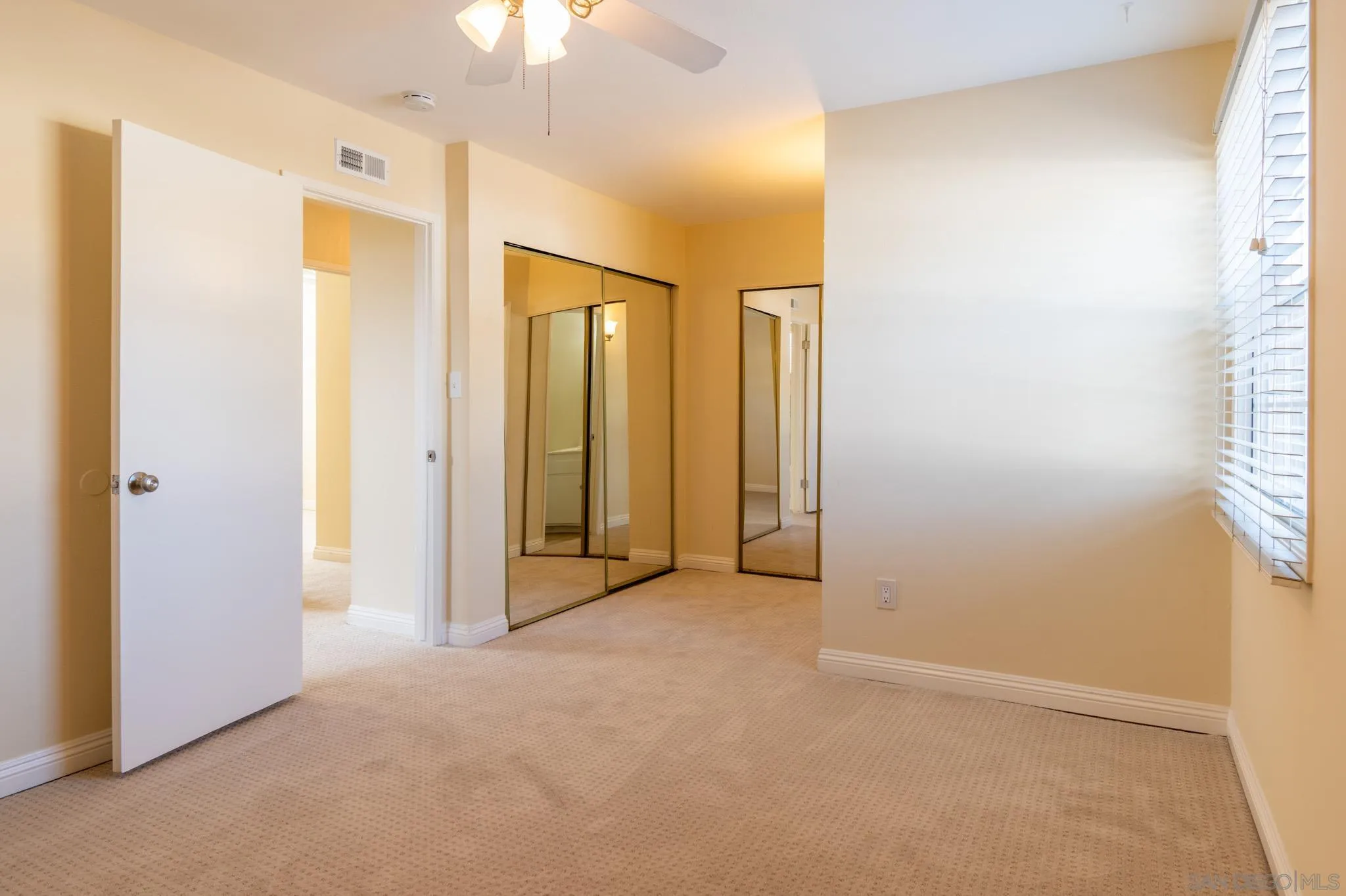 https://cdn.realtyfeed.com/cdn/127/250036953/9ce6d40e070d735aace969e0ae0191c7.webp