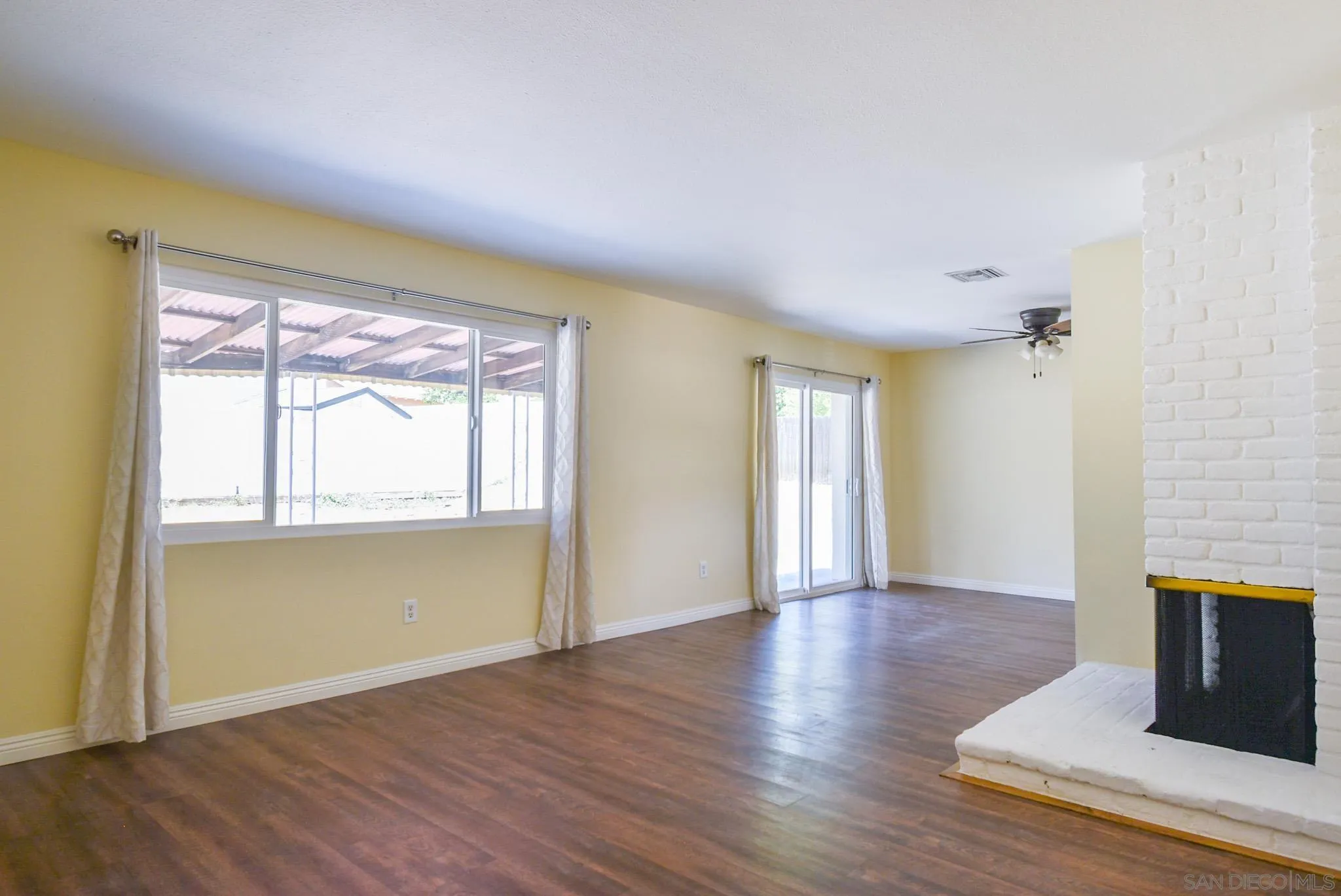 https://cdn.realtyfeed.com/cdn/127/250036953/ac2f1b21f38b597625a86fd0a9f875a2.webp