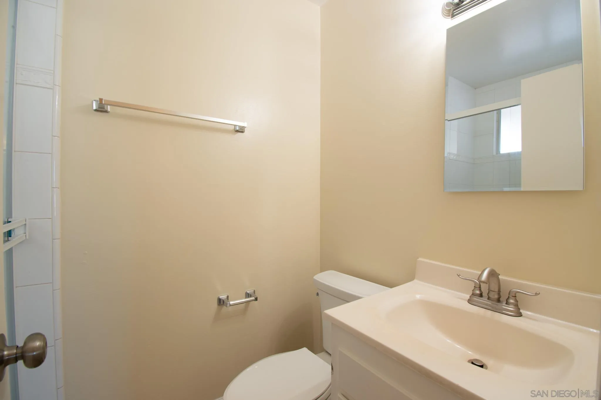 https://cdn.realtyfeed.com/cdn/127/250036953/bf18663ae60c1129a4d8ef3d0735d5ee.webp