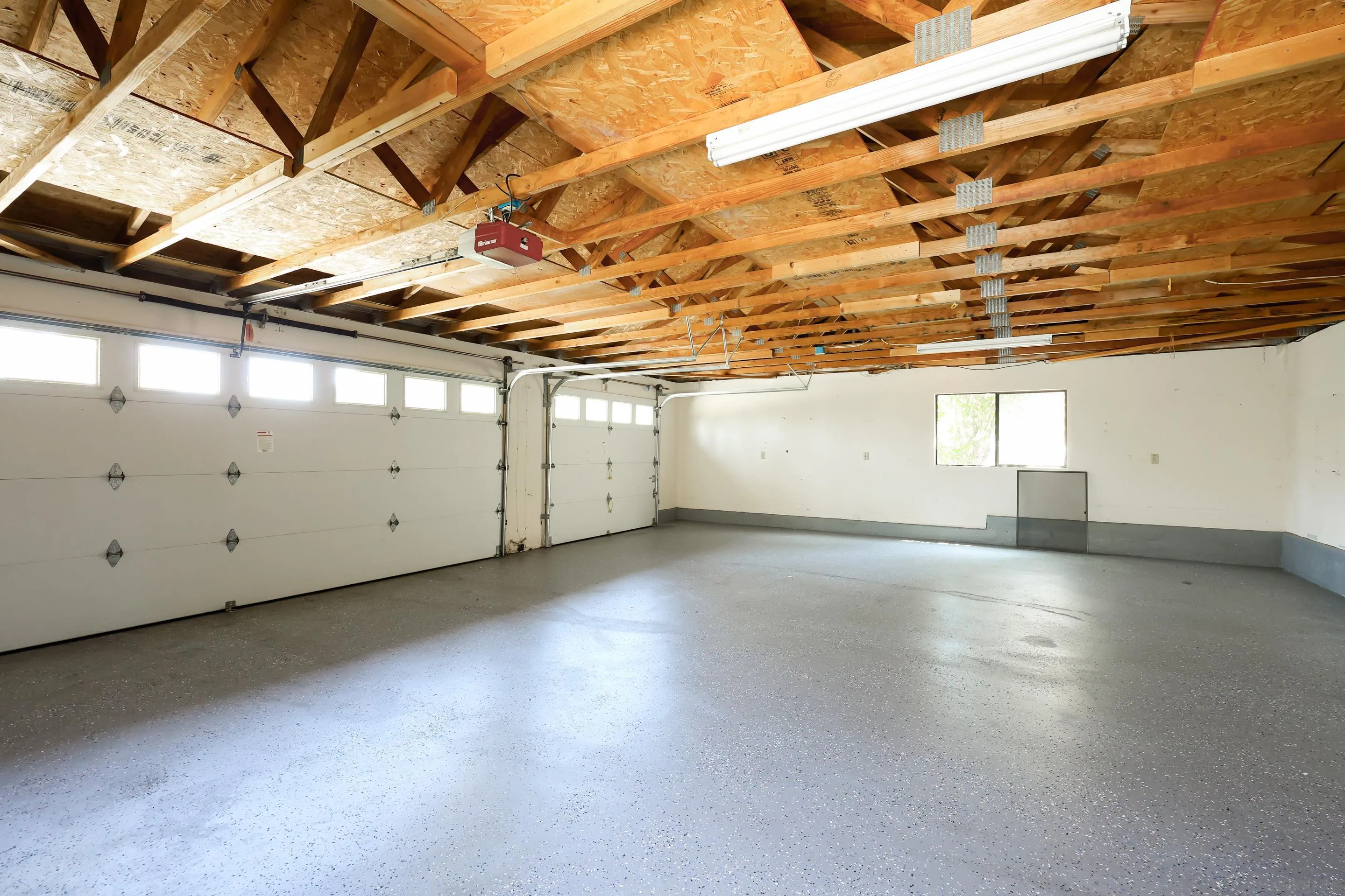 https://cdn.realtyfeed.com/cdn/127/250036955/4468f23c6a106eb19d843b8bf1fbcfa6.webp