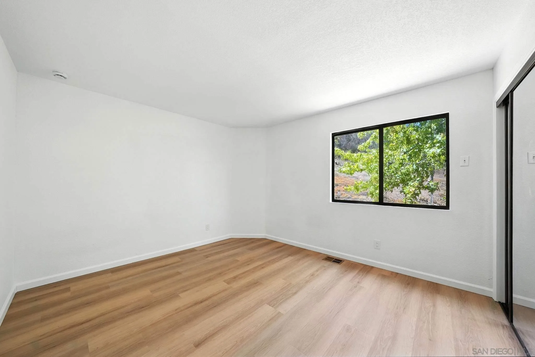https://cdn.realtyfeed.com/cdn/127/250036955/62391eae39a23a3cdeb90d5718159f1b.webp