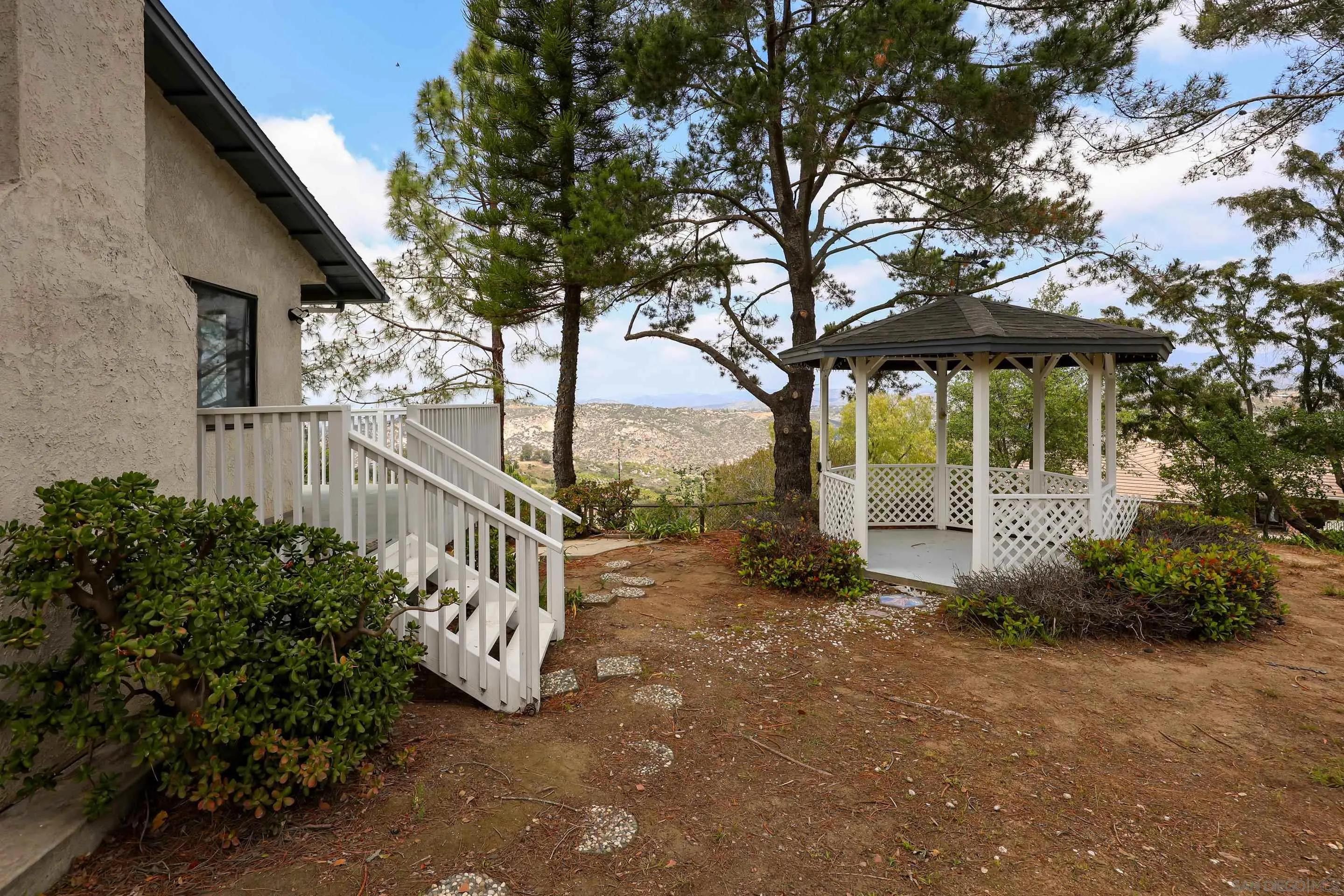 https://cdn.realtyfeed.com/cdn/127/250036955/8711c92c385169c23fdcd612b22975a4.webp