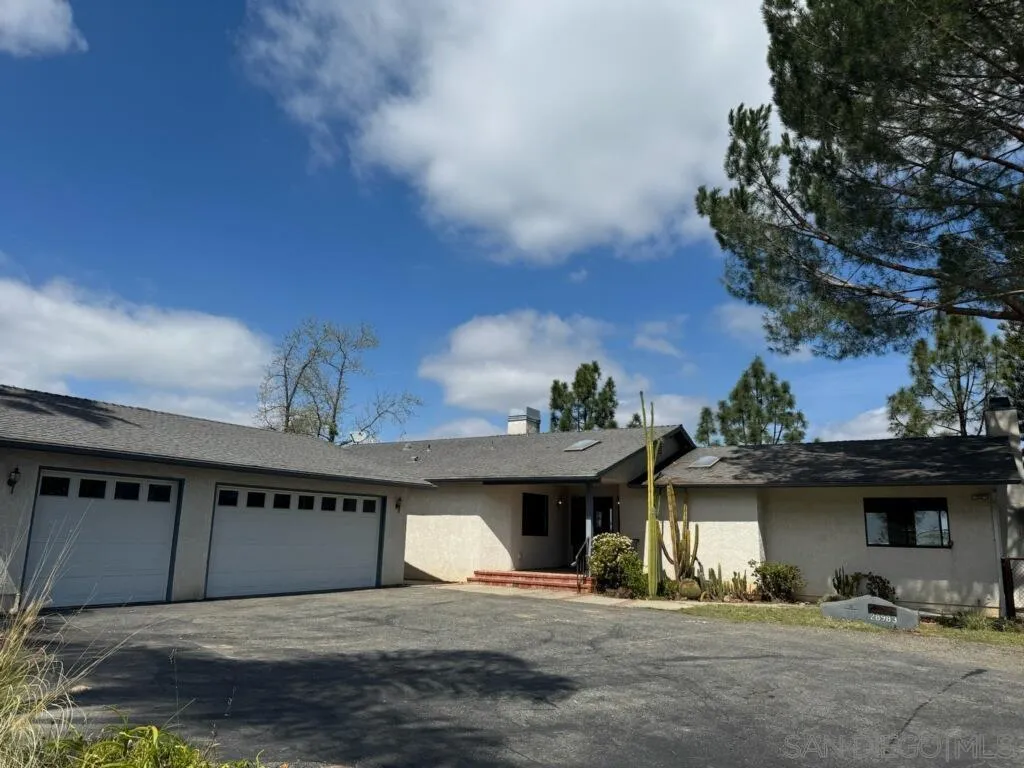 https://cdn.realtyfeed.com/cdn/127/250036955/8aed240c8fa589b506d7cdd5240e9c5a.webp
