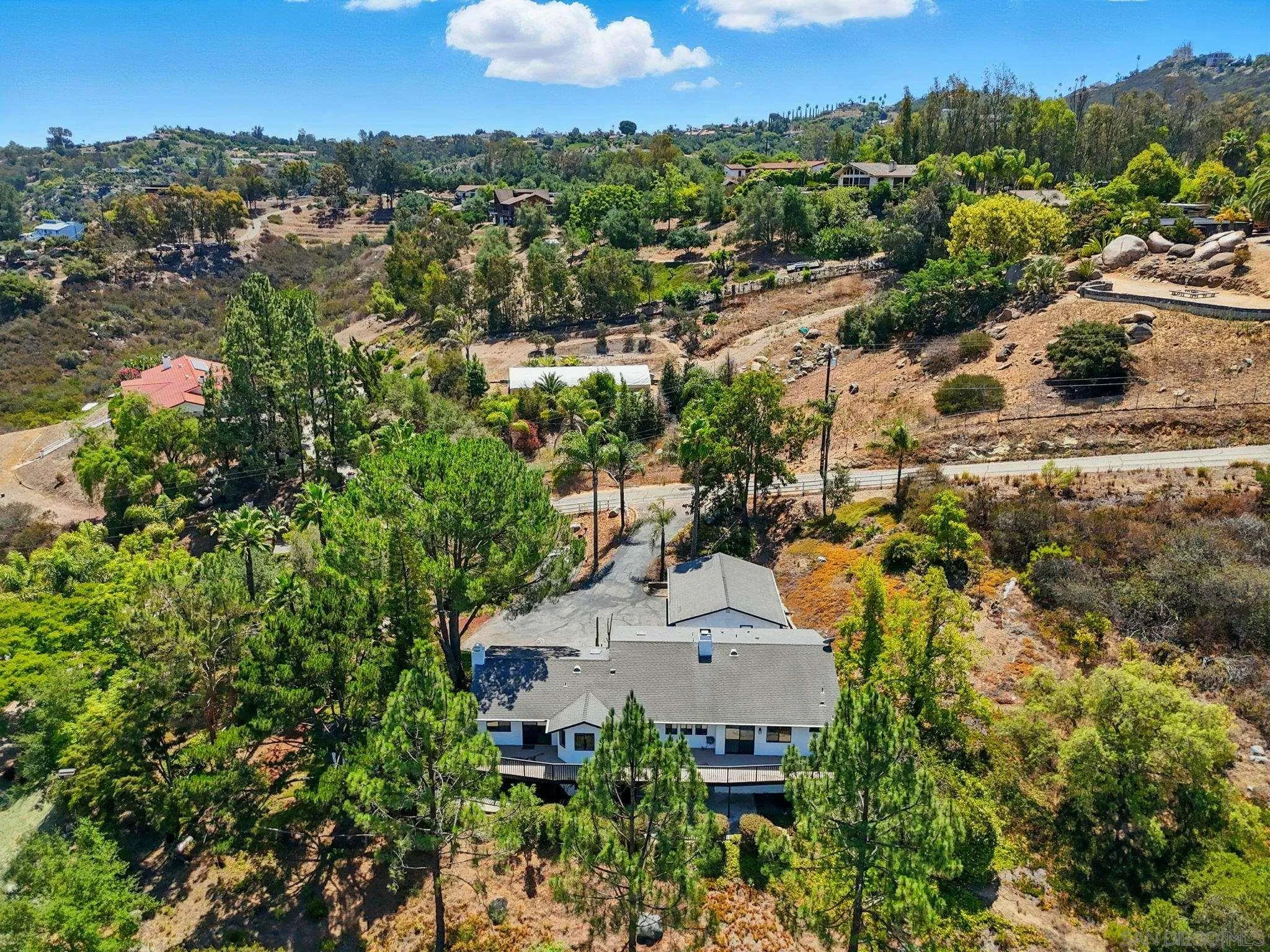 https://cdn.realtyfeed.com/cdn/127/250036955/98e95c3b422f907257b10a55b84e98a7.webp