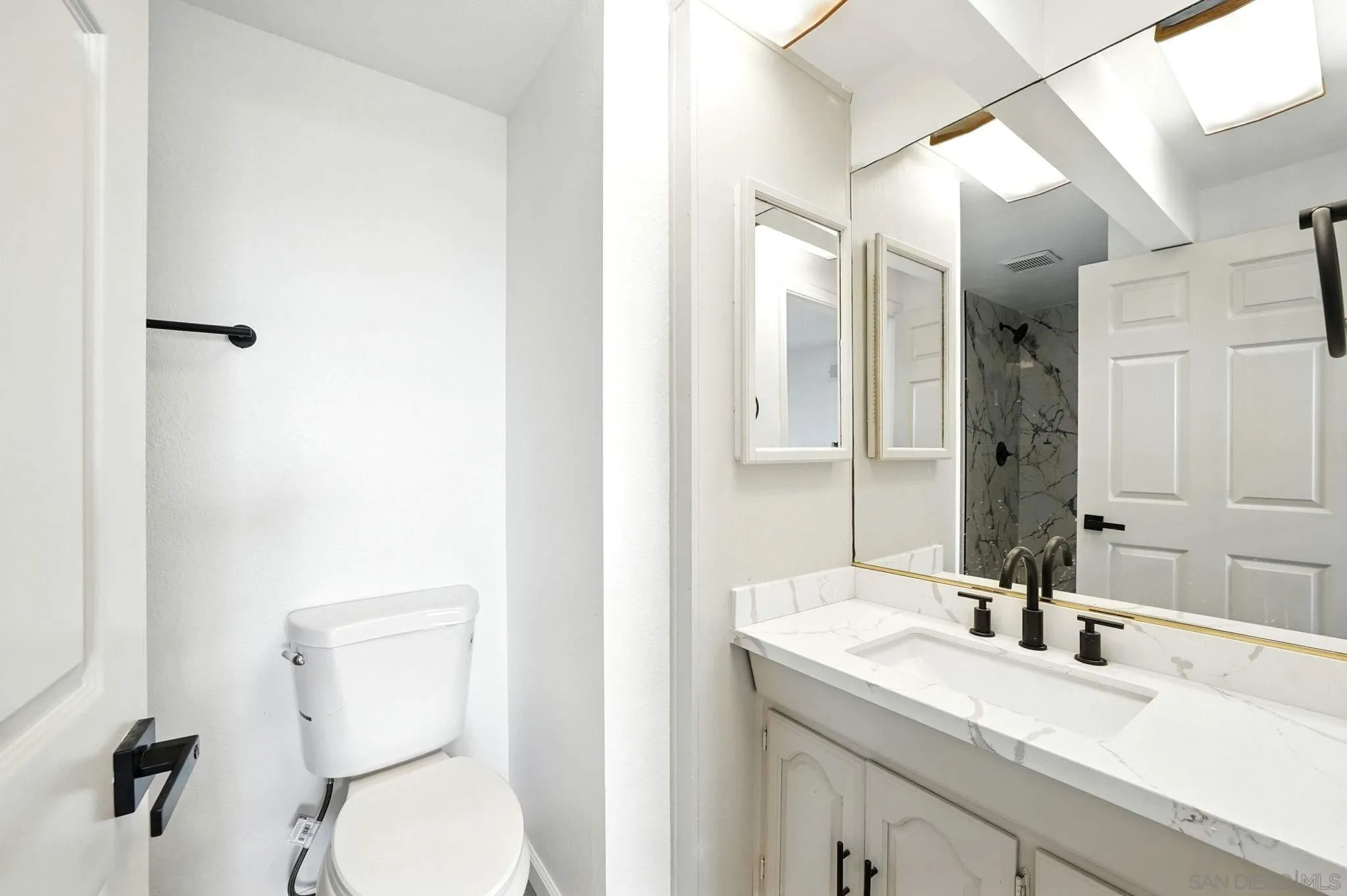 https://cdn.realtyfeed.com/cdn/127/250036955/9cf09aa9f2fb948c1e63a78a533ed564.webp