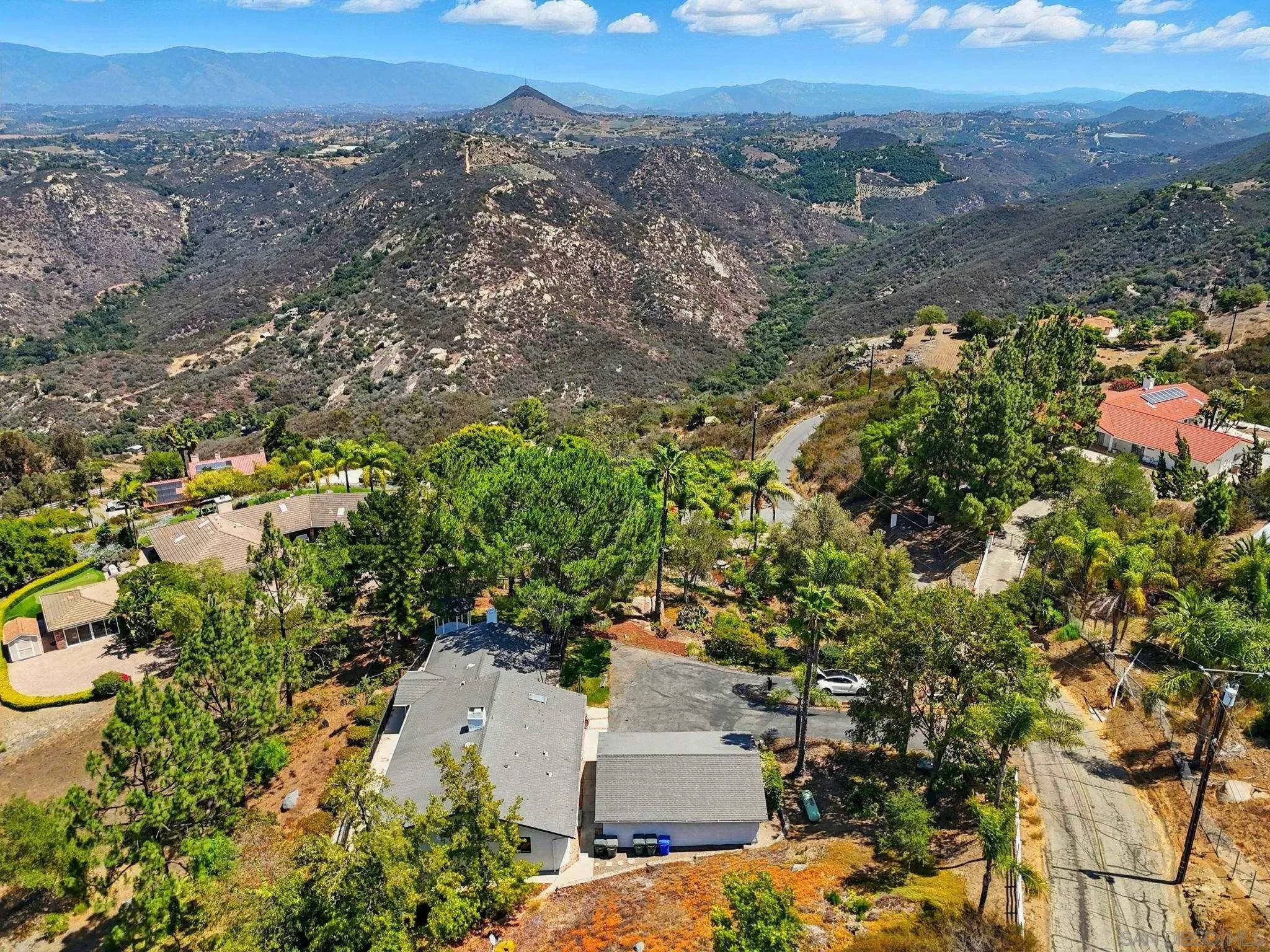 https://cdn.realtyfeed.com/cdn/127/250036955/9fd425f2af3176752fccdb7f41046548.webp