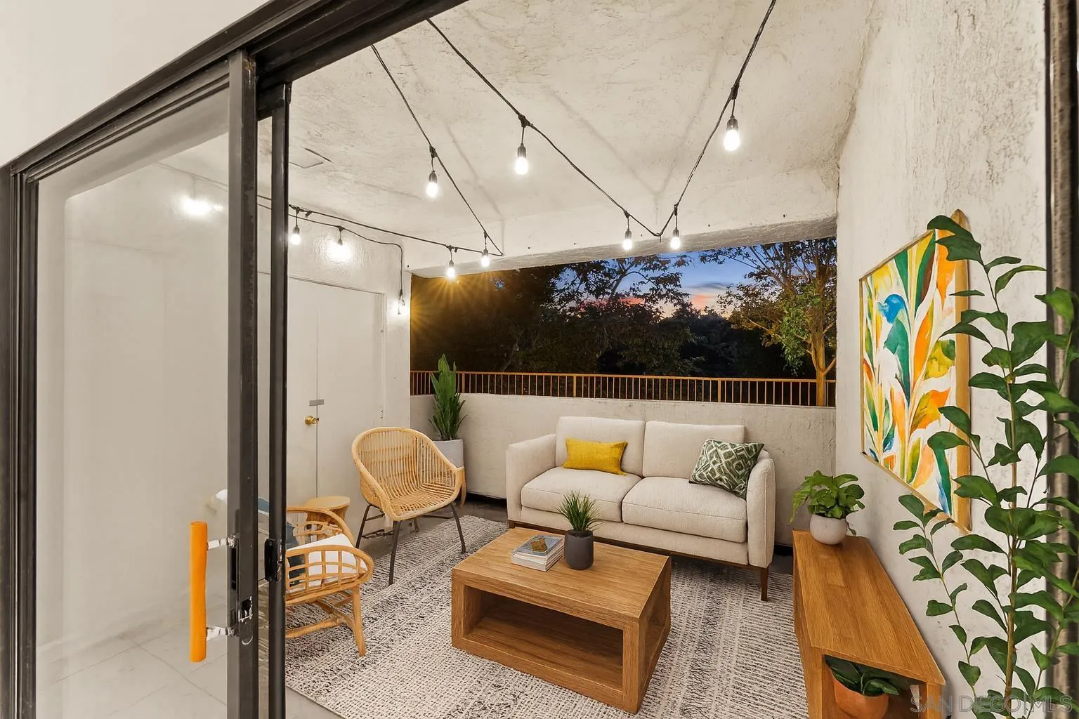 https://cdn.realtyfeed.com/cdn/127/250036956/5aa71dfef757b15f089e772a1aaf6f19.webp