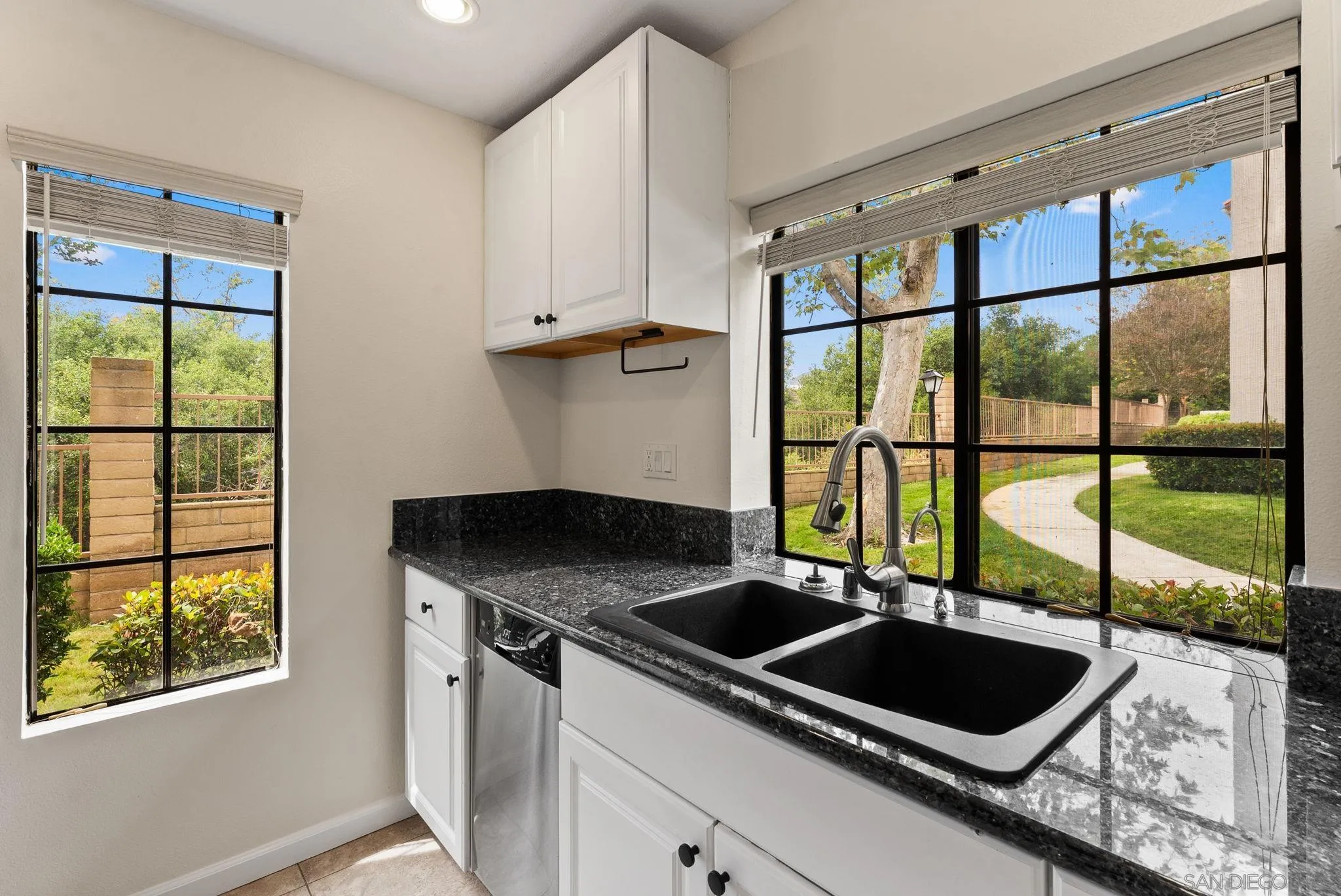 Photo #7: 250036956 Listing: Photo #7