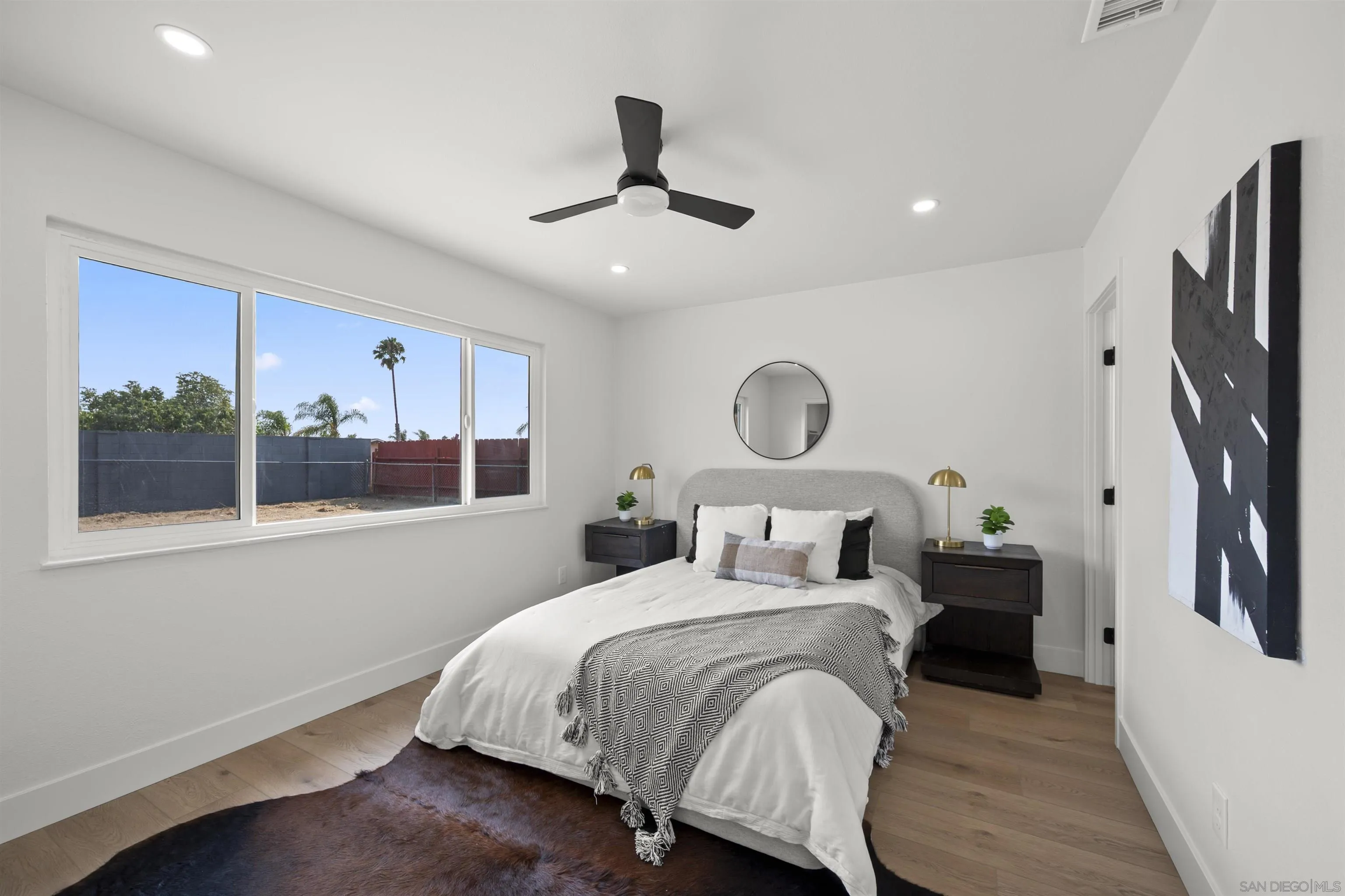 https://cdn.realtyfeed.com/cdn/127/250036959/93d56d6a6649c5051a883be9308efe4b.webp