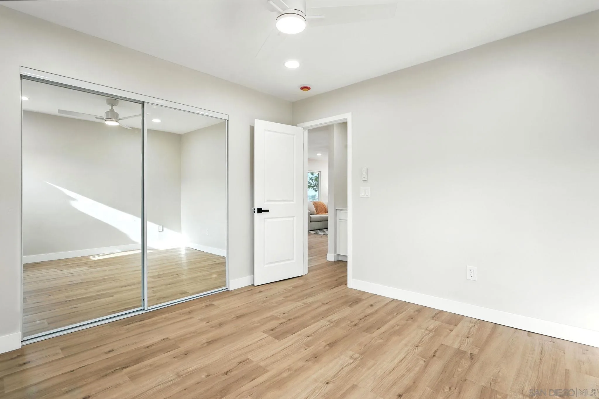 https://cdn.realtyfeed.com/cdn/127/250036961/2f595f0785d0461a107334c232d34928.webp