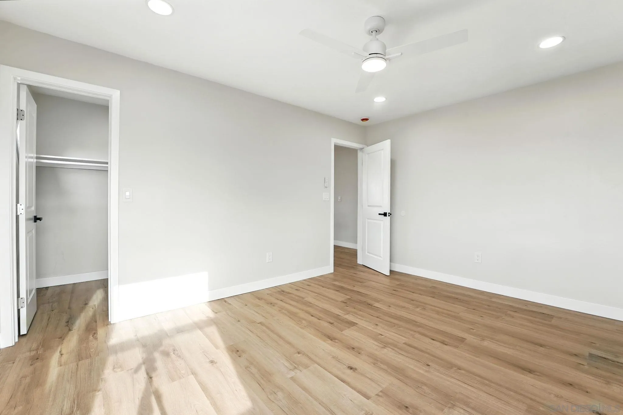 https://cdn.realtyfeed.com/cdn/127/250036961/b08ea86482f0013acddf400ed5f6e4d8.webp