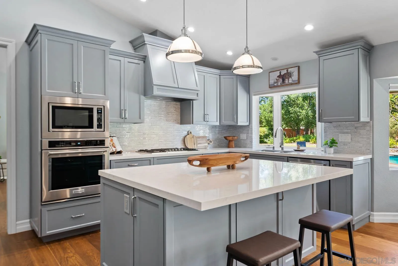 https://cdn.realtyfeed.com/cdn/127/250036966/156c741021adb7eb31b730f6c2c84d61.webp