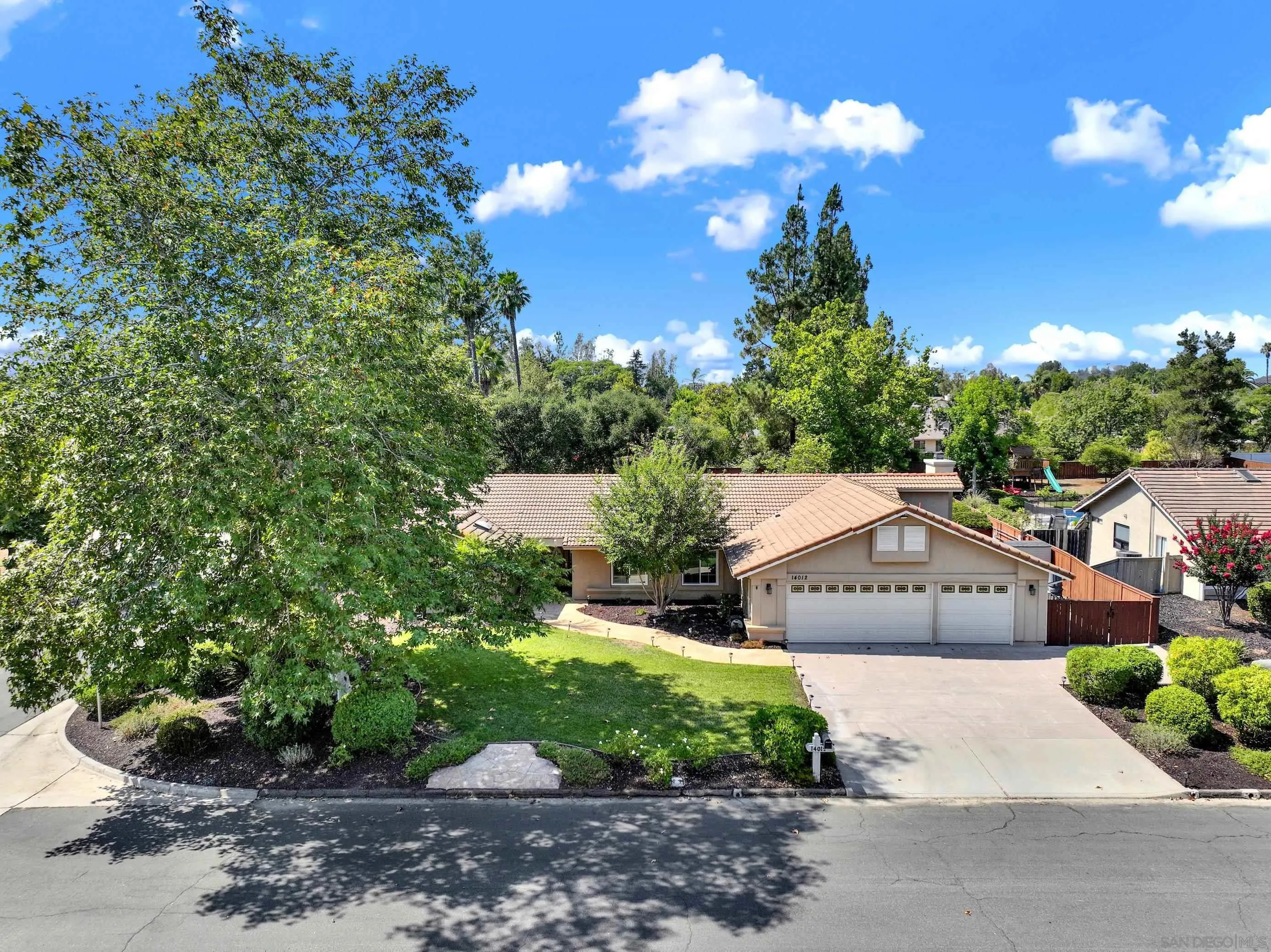 https://cdn.realtyfeed.com/cdn/127/250036966/32659f5230edcc59ac62496e09a56511.webp