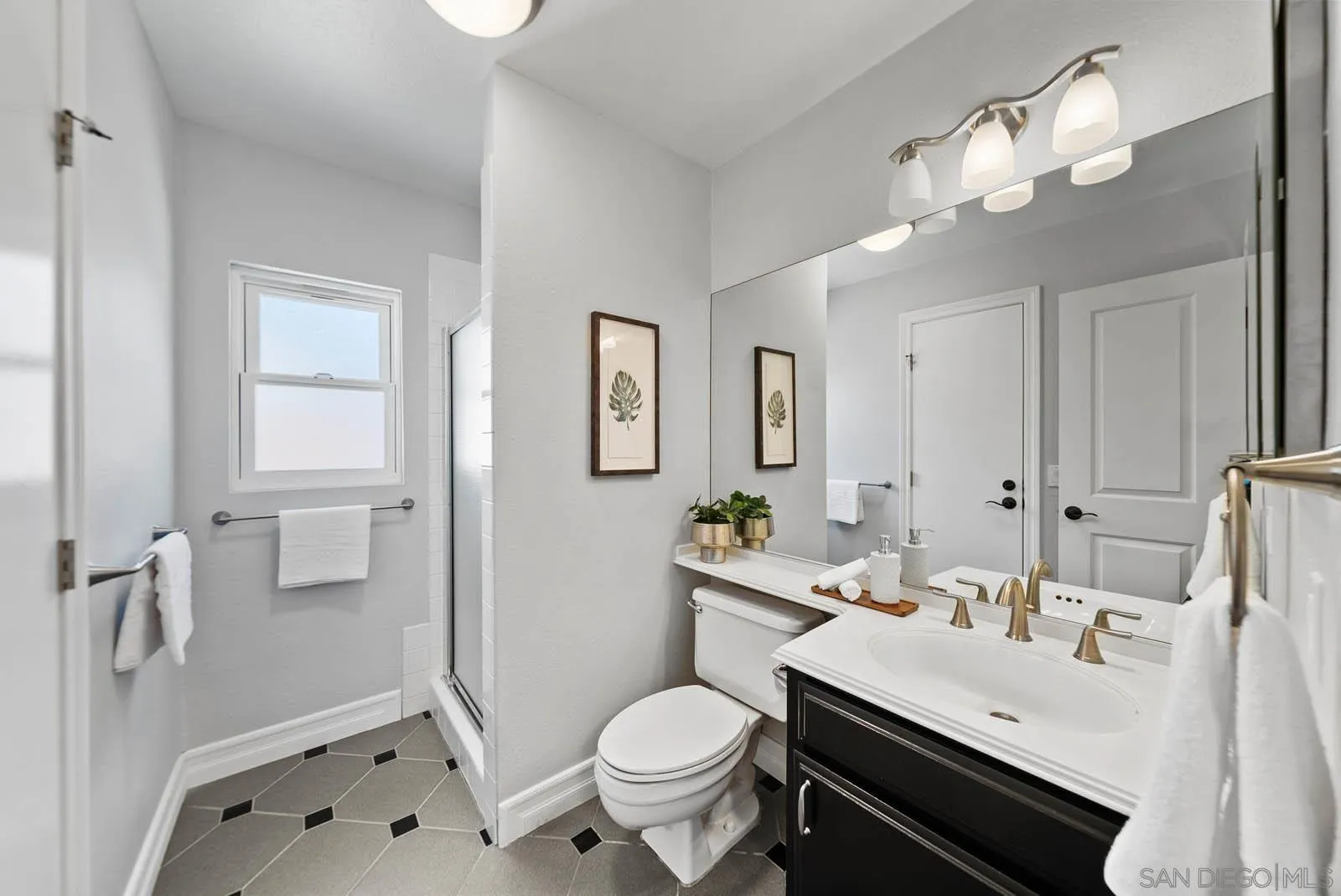 https://cdn.realtyfeed.com/cdn/127/250036966/6d690ec65c84da1c4922fa51e6b3226e.webp