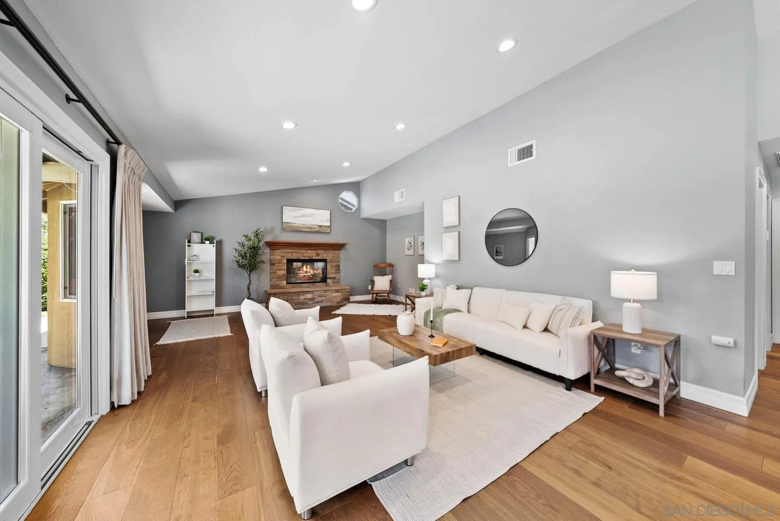 https://cdn.realtyfeed.com/cdn/127/250036966/d01733c3a9cab7a8c79095bfda4ee841.webp
