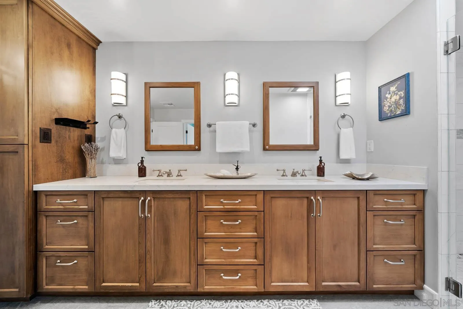 https://cdn.realtyfeed.com/cdn/127/250036966/d290d11616b70599a99a5562d99beb65.webp