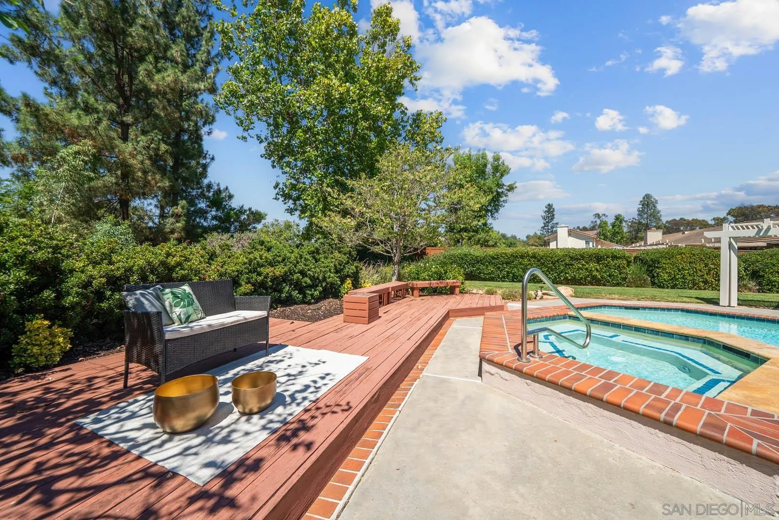 https://cdn.realtyfeed.com/cdn/127/250036966/e63687042c11930909ade52e64d942e9.webp