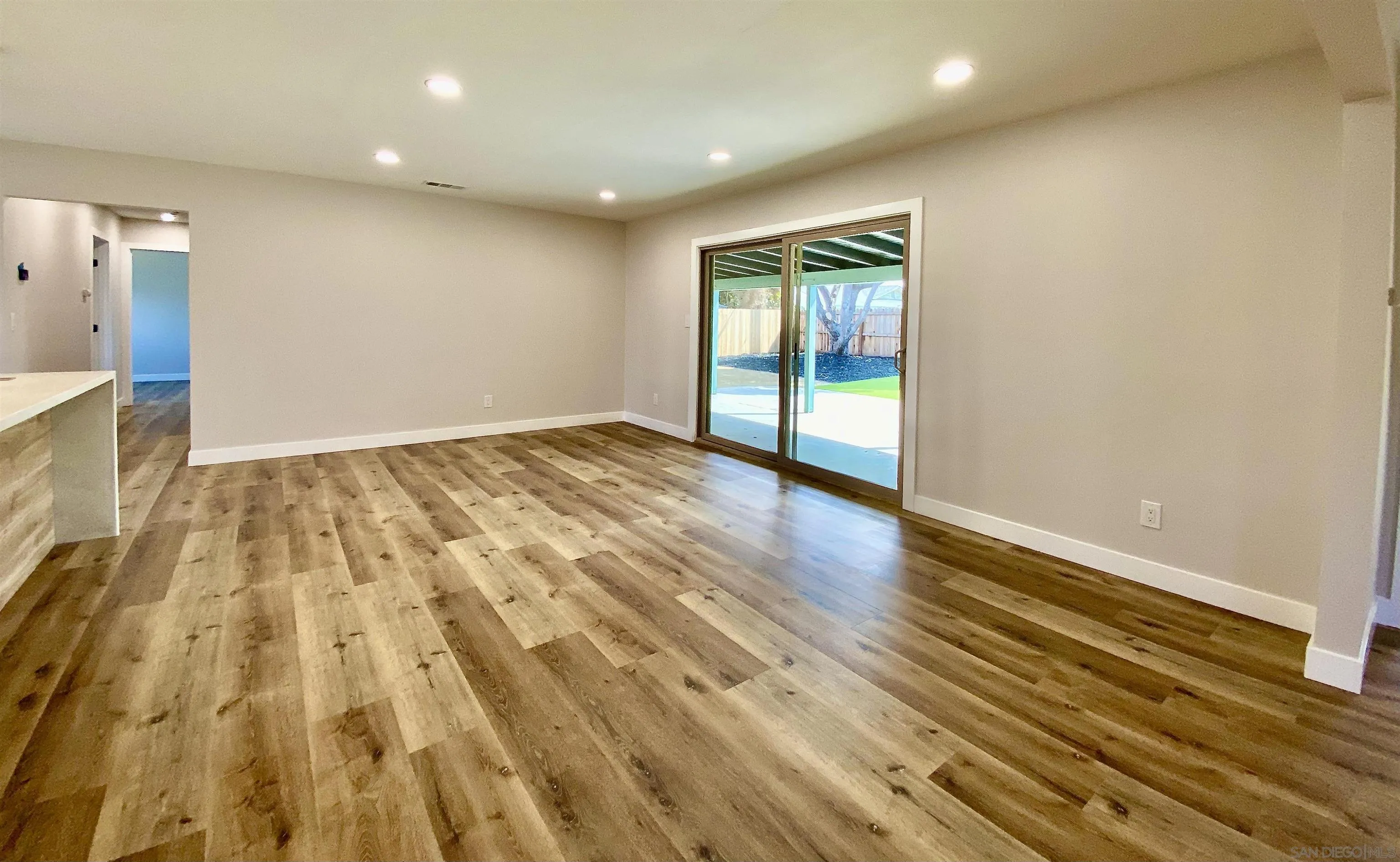 https://cdn.realtyfeed.com/cdn/127/250036968/361bca8bba2a29b90ea4d3b64058a3ed.webp