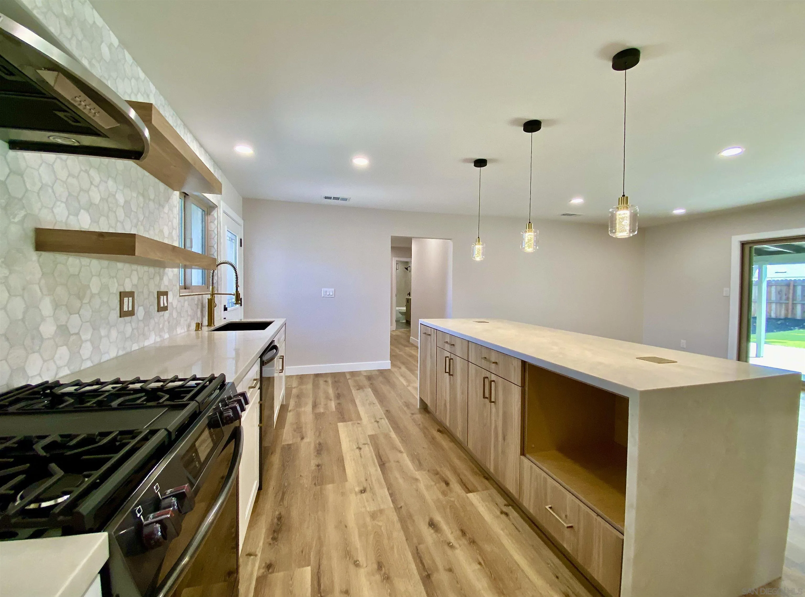 https://cdn.realtyfeed.com/cdn/127/250036968/5c54cd11aaa34283fc6a3598330a84ab.webp