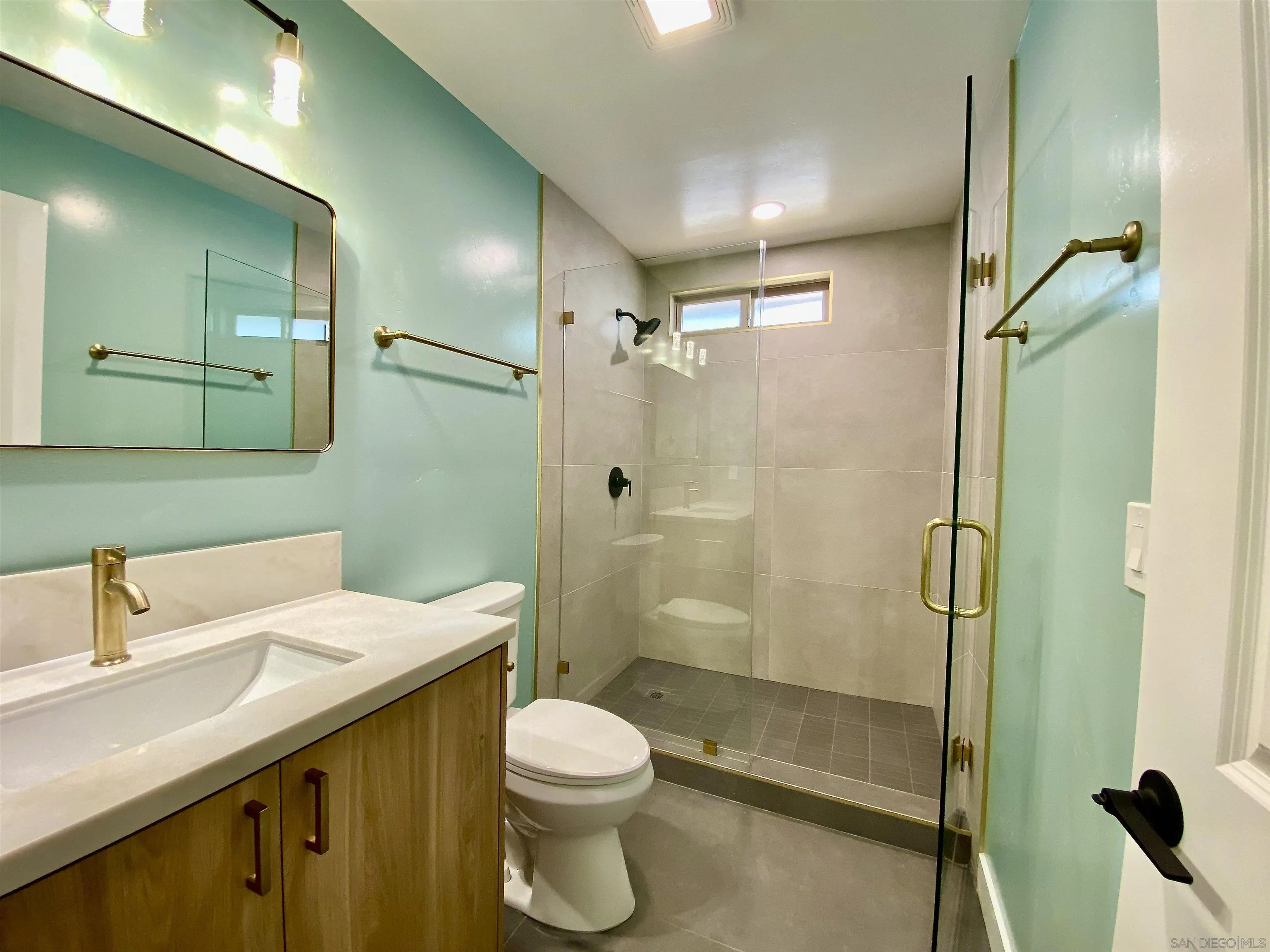 https://cdn.realtyfeed.com/cdn/127/250036968/9eff2d3c3bb51c918e2509421f4225d9.webp
