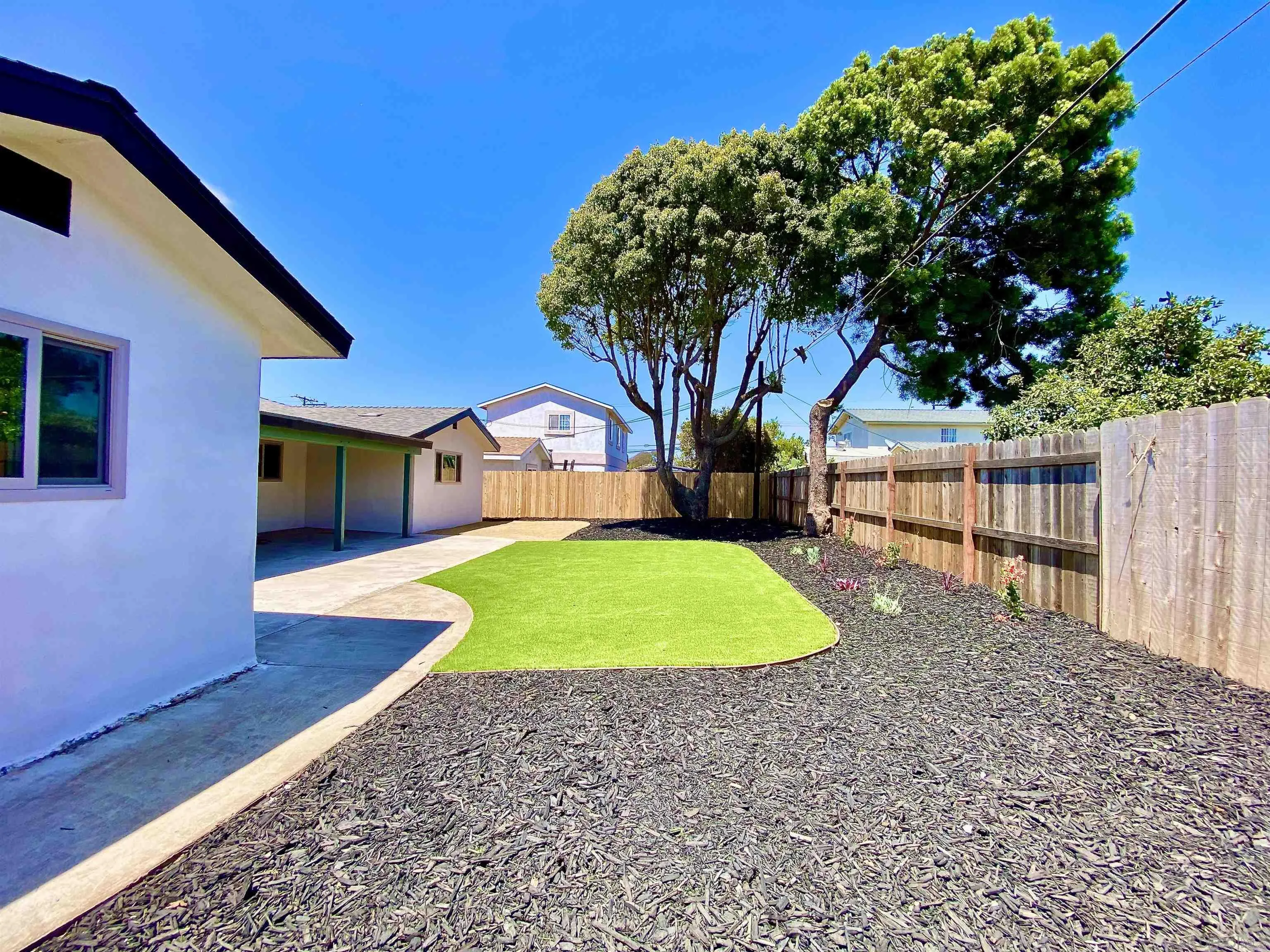 https://cdn.realtyfeed.com/cdn/127/250036968/debb42937da51cbb701be0aacd702204.webp