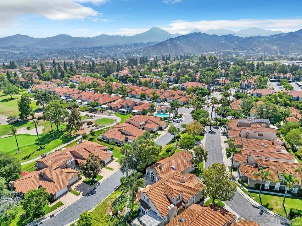 https://cdn.realtyfeed.com/cdn/127/250036971/058e789a945f63bb41cb2fc1d094c3d9.webp