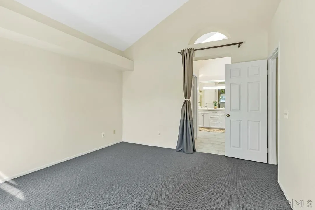 https://cdn.realtyfeed.com/cdn/127/250036971/8beea200cb3fb9253e4be389e9a58b5d.webp
