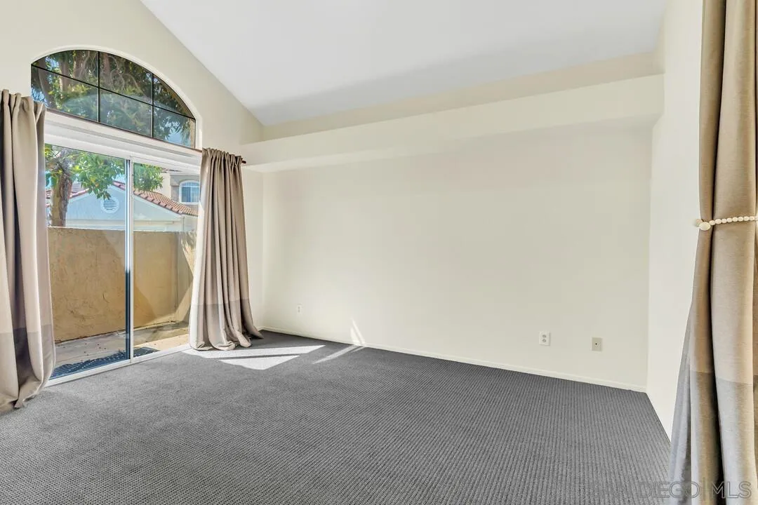 https://cdn.realtyfeed.com/cdn/127/250036971/a0de6f7ff4aadab6ba029b8855012d90.webp