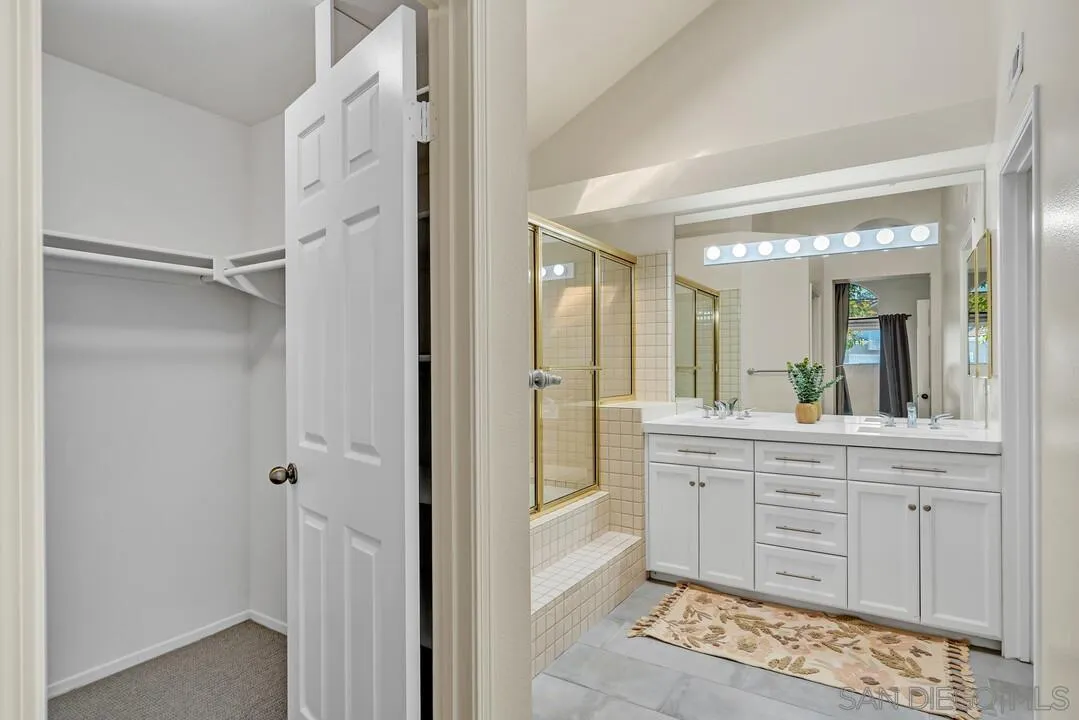 https://cdn.realtyfeed.com/cdn/127/250036971/a29c8e0eca650a61aa757eabd20b5458.webp