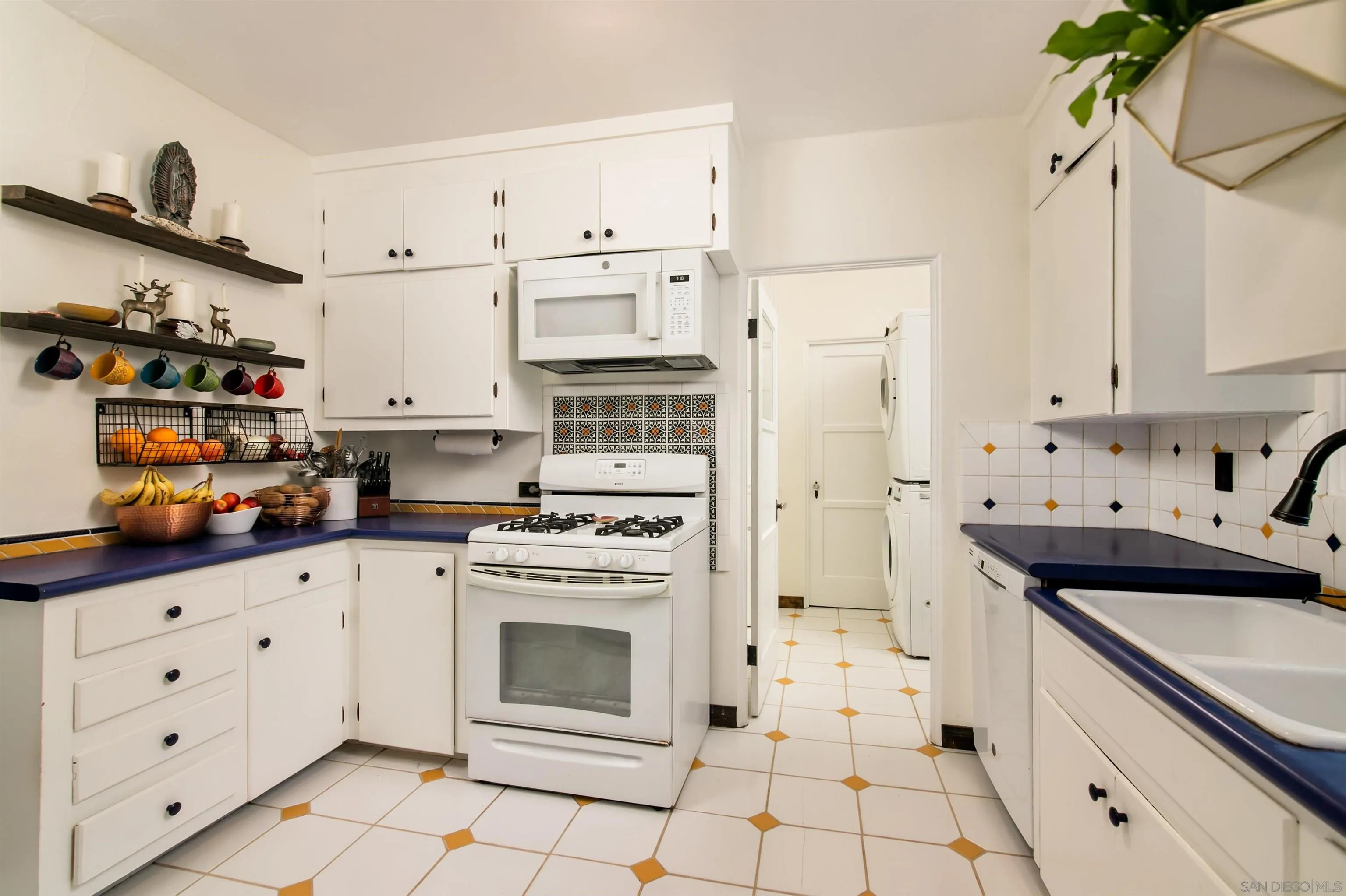 https://cdn.realtyfeed.com/cdn/127/250036972/6d2bcdfd612a07b23594340b851cc068.webp