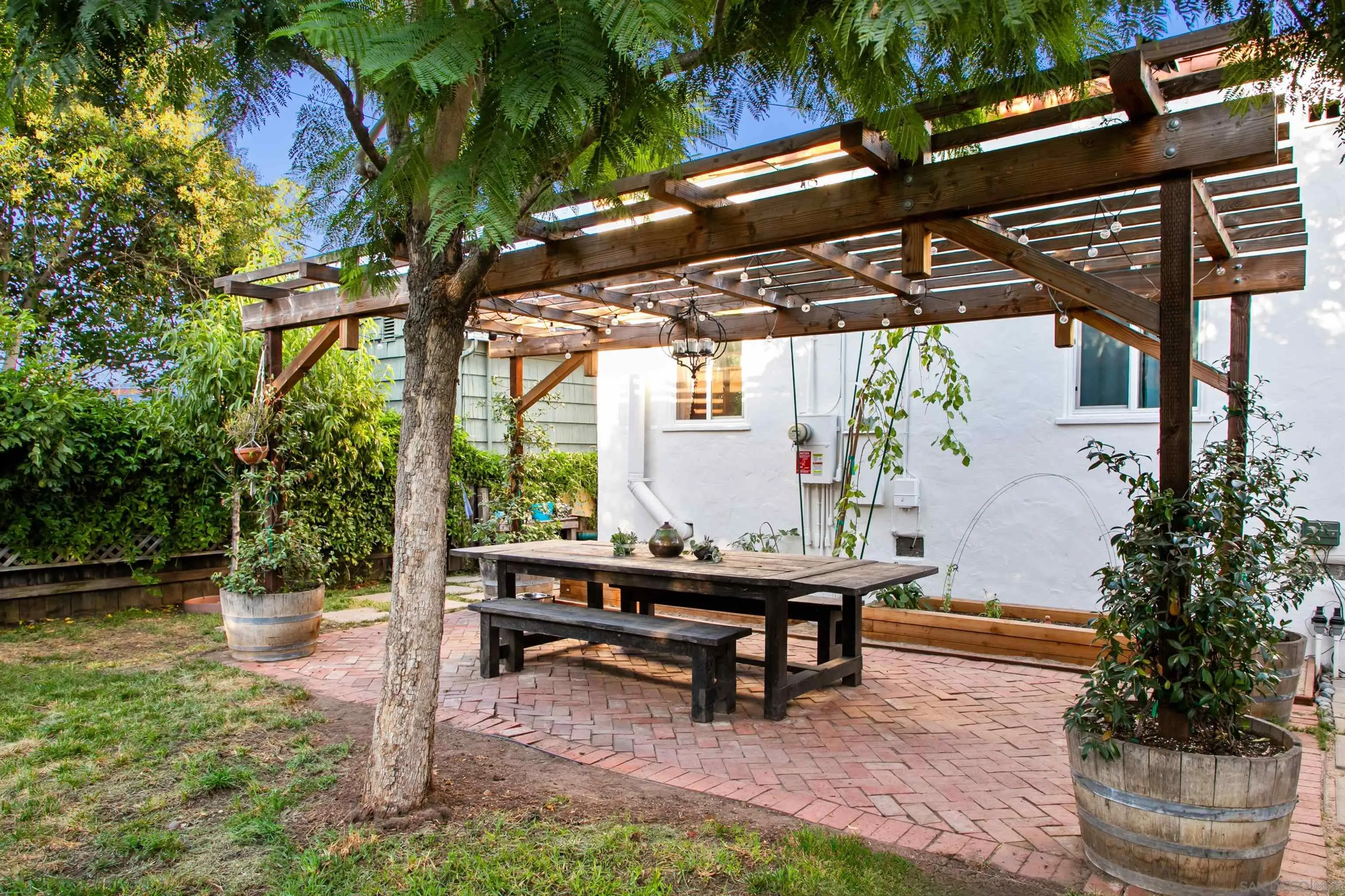 https://cdn.realtyfeed.com/cdn/127/250036972/6f6111e34197b800f09f87483476128a.webp