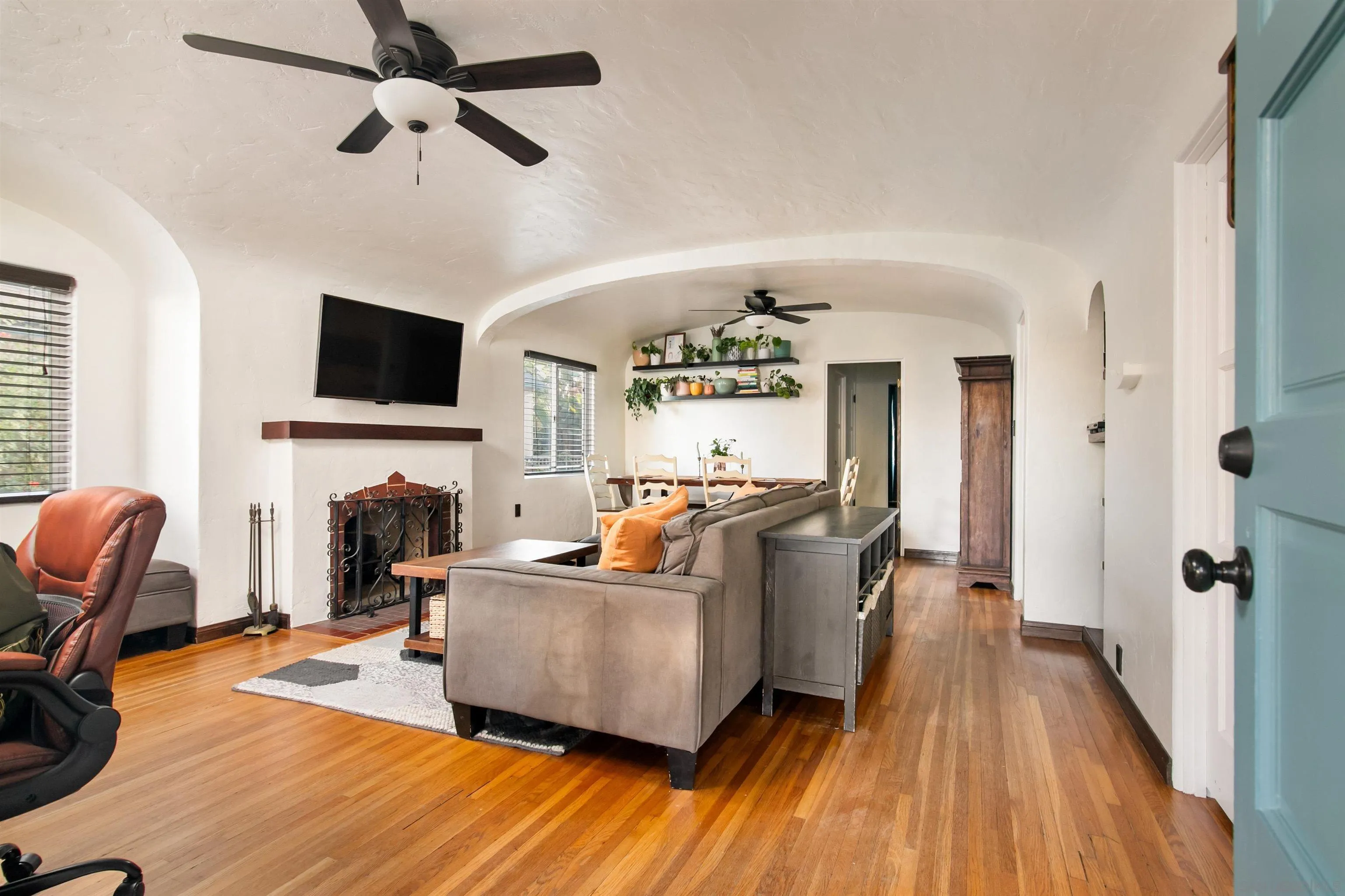 https://cdn.realtyfeed.com/cdn/127/250036972/6fb3910aeadc6ec0b0b3cd341dee919a.webp