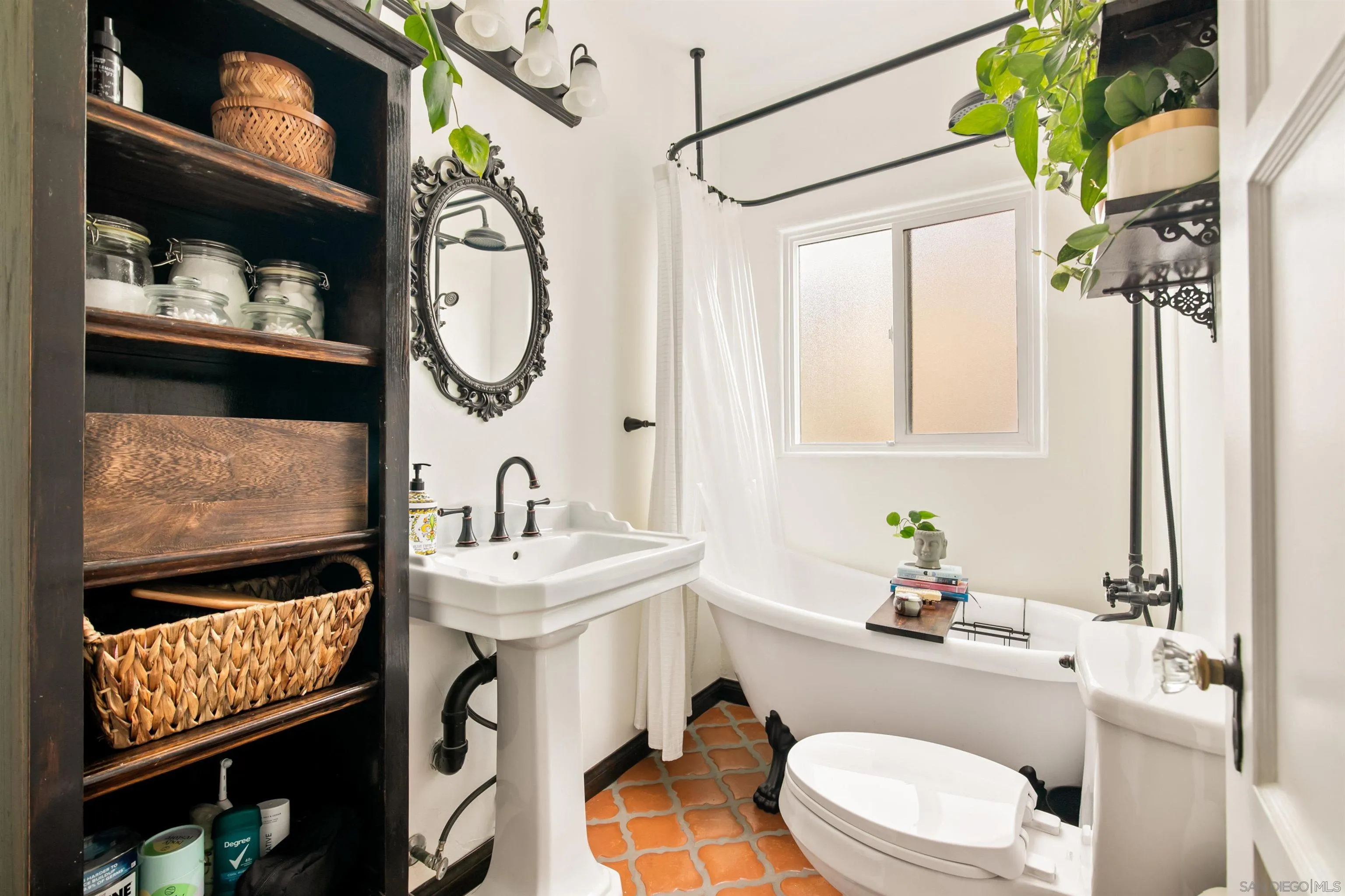 https://cdn.realtyfeed.com/cdn/127/250036972/7f03df1278bd7da36322a14da97e3fa0.webp