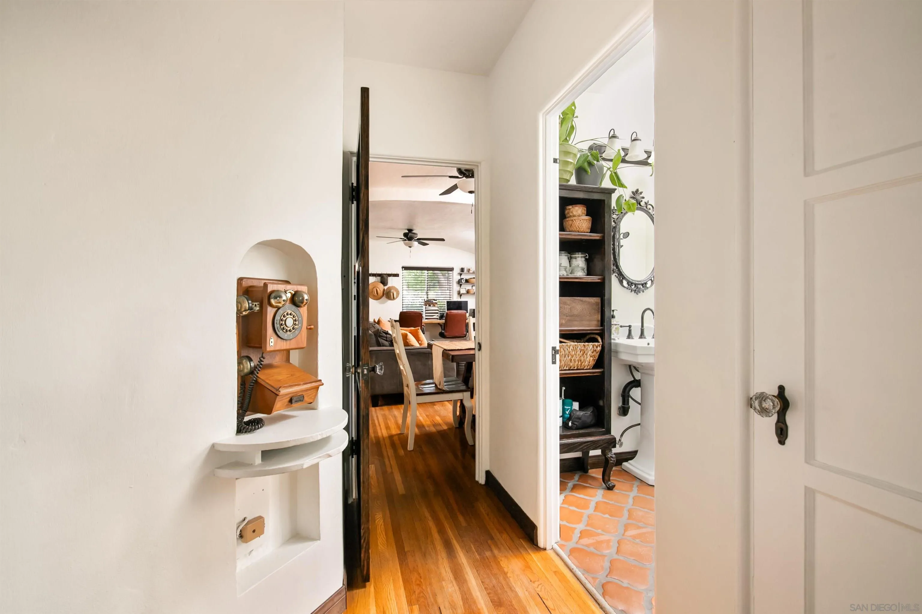 https://cdn.realtyfeed.com/cdn/127/250036972/f4239ce9830144e4b9cab7994f6cd1bb.webp