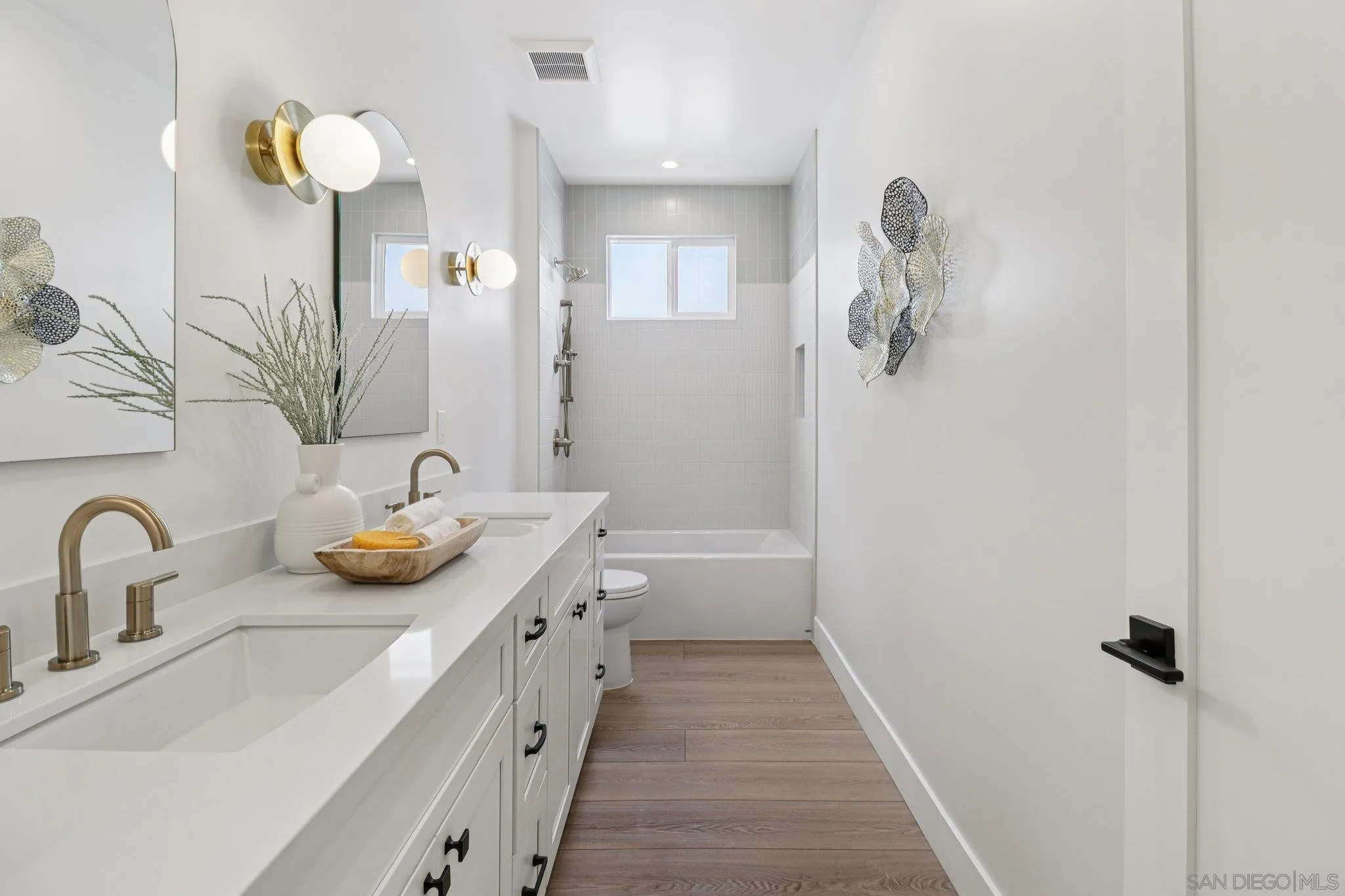 https://cdn.realtyfeed.com/cdn/127/250036975/479823dec7a4a5e62e3d404f6db4f062.webp