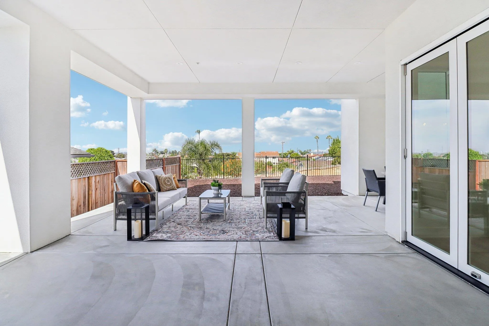 https://cdn.realtyfeed.com/cdn/127/250036975/9c006eb38fb182079d2b8b633c7212f9.webp