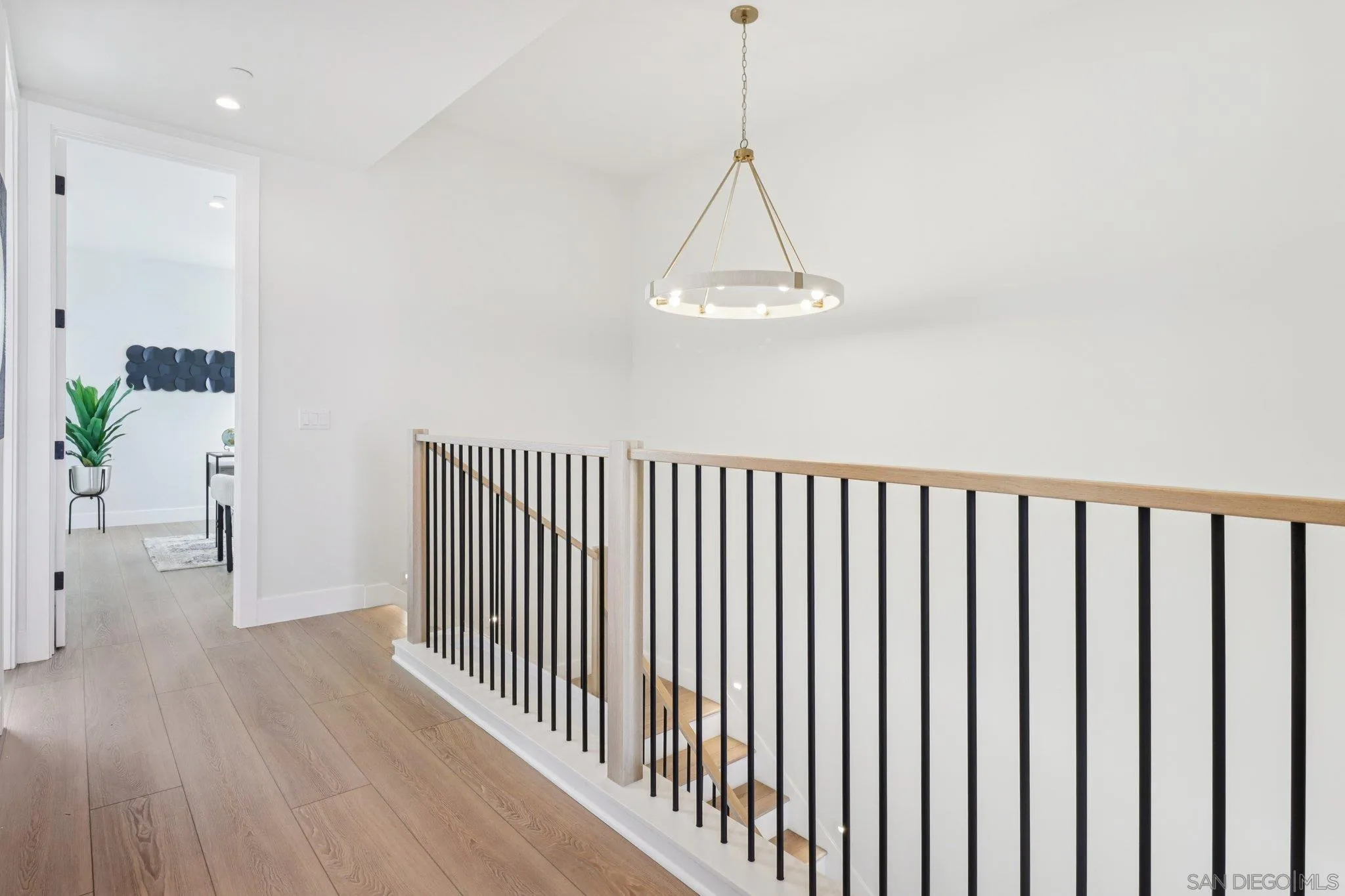 https://cdn.realtyfeed.com/cdn/127/250036975/e27e00f2c4ea3988ee205a80a7281981.webp