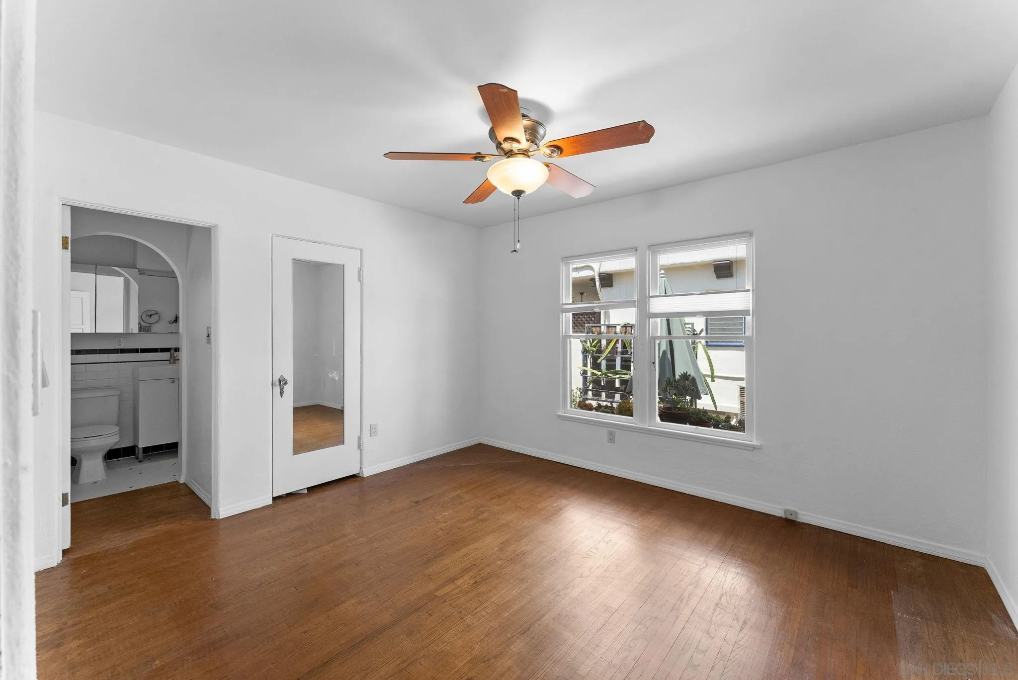 https://cdn.realtyfeed.com/cdn/127/250036977/4a71e1ebca0a9126826ed46860eb1e91.webp