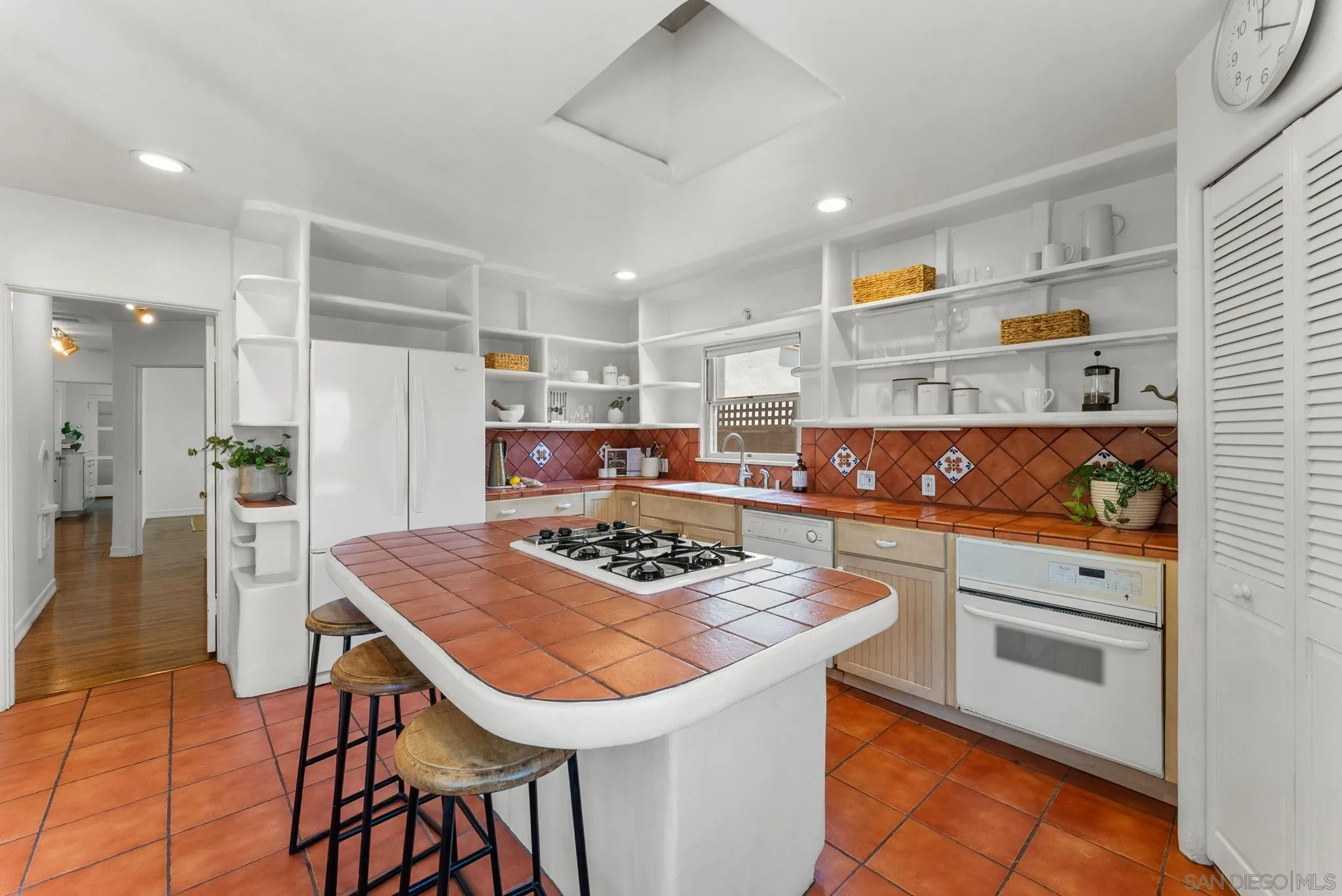 https://cdn.realtyfeed.com/cdn/127/250036977/5fc5d662455628b2fed71abc22152687.webp