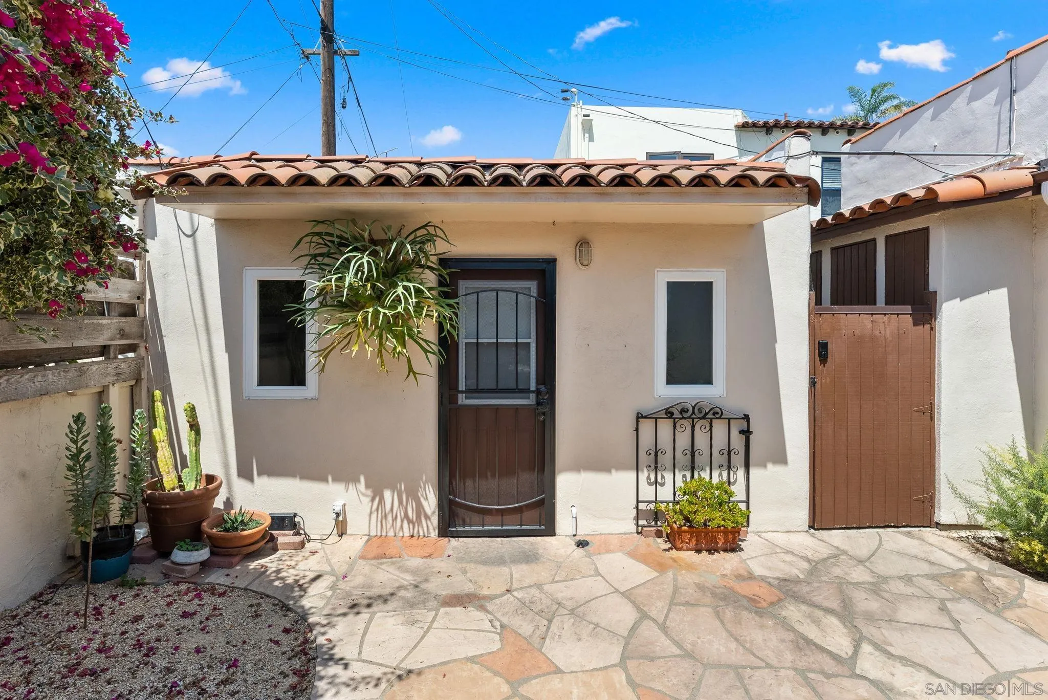 https://cdn.realtyfeed.com/cdn/127/250036977/7e9f257d733eae5738448330151def69.webp