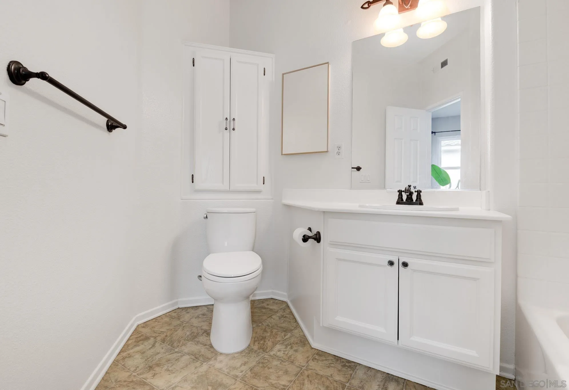 https://cdn.realtyfeed.com/cdn/127/250036978/0f80237b65ec20d1d670d317889d6858.webp