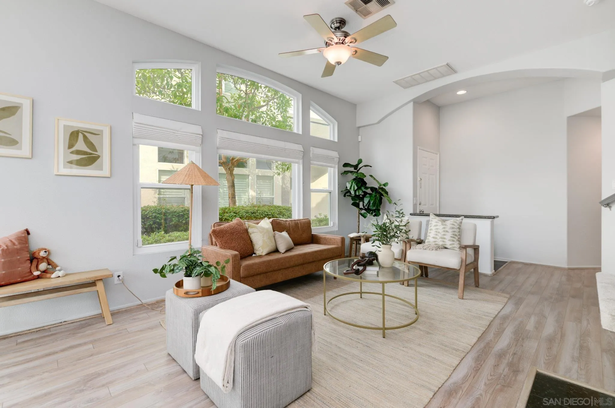 https://cdn.realtyfeed.com/cdn/127/250036978/70f40a518eb373e288d5f77f191c3af8.webp