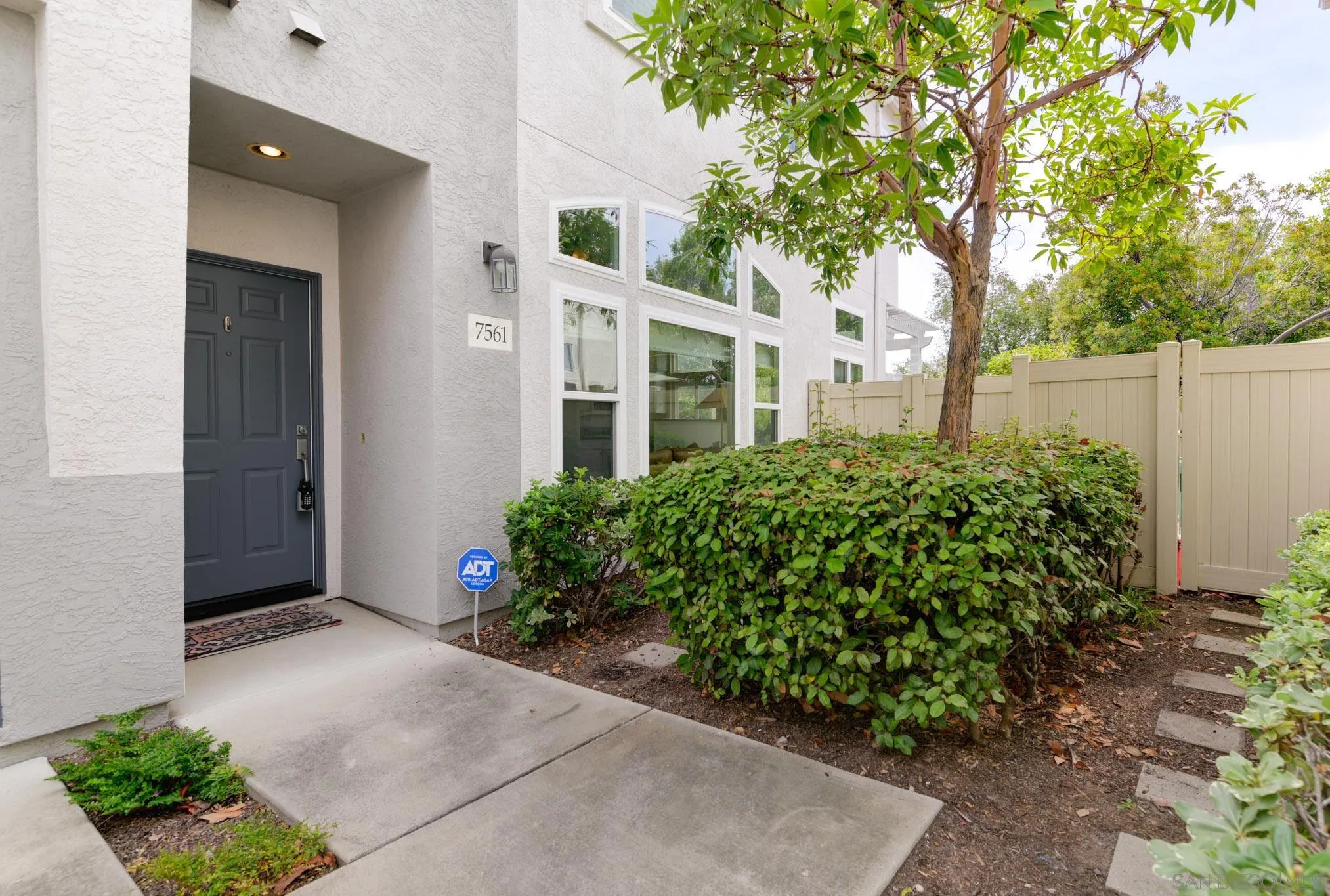 https://cdn.realtyfeed.com/cdn/127/250036978/9ce71edf47f89b57b9336f4cf508041c.webp